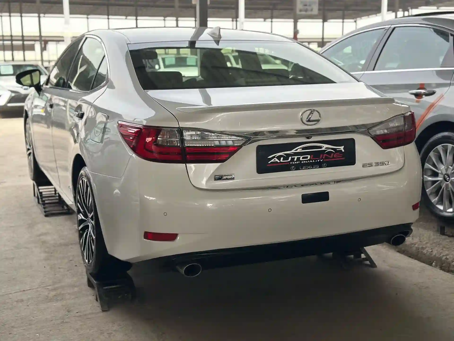 Lexus Es series 2015