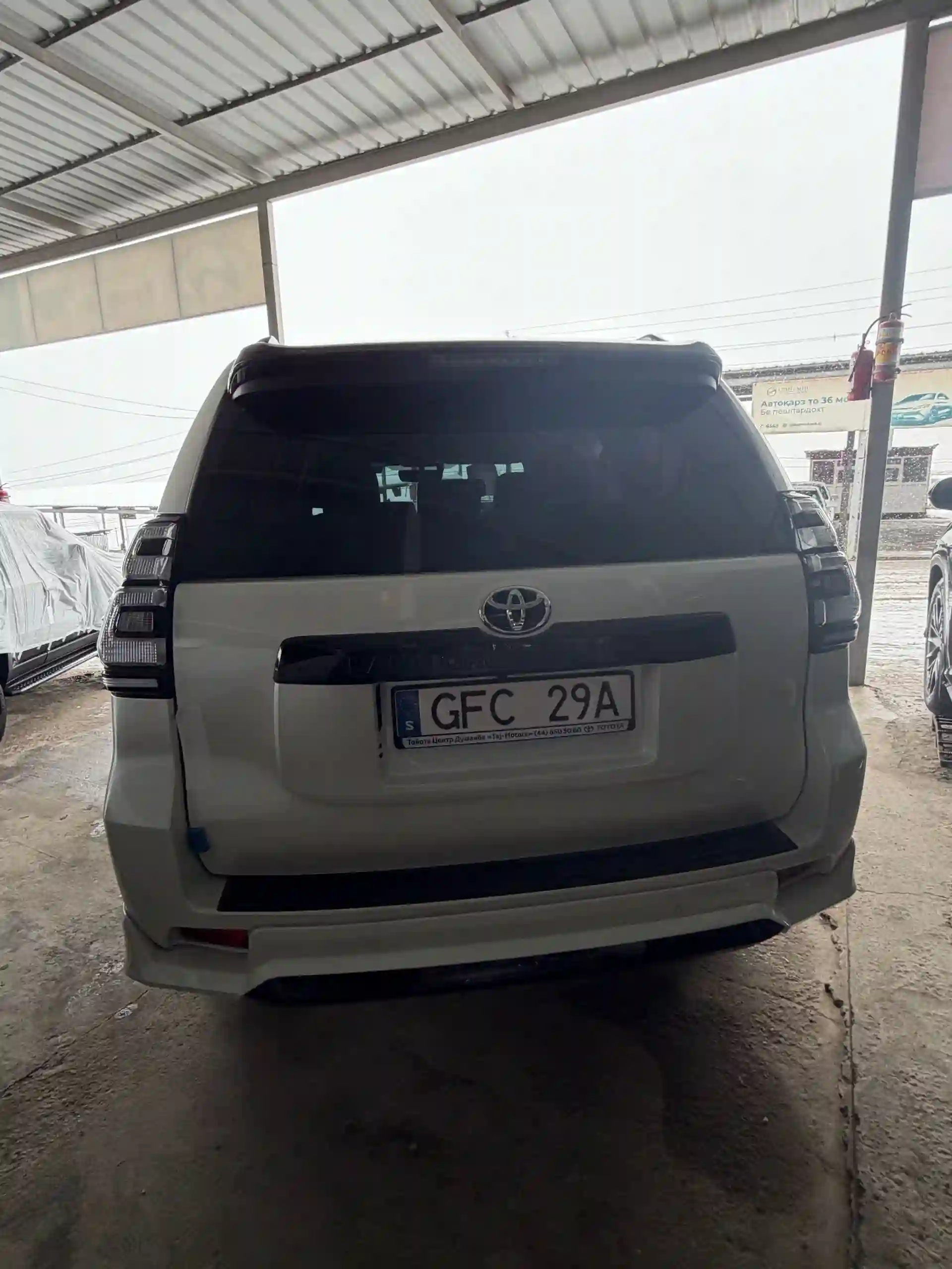 Toyota Land cruiser prado 2023