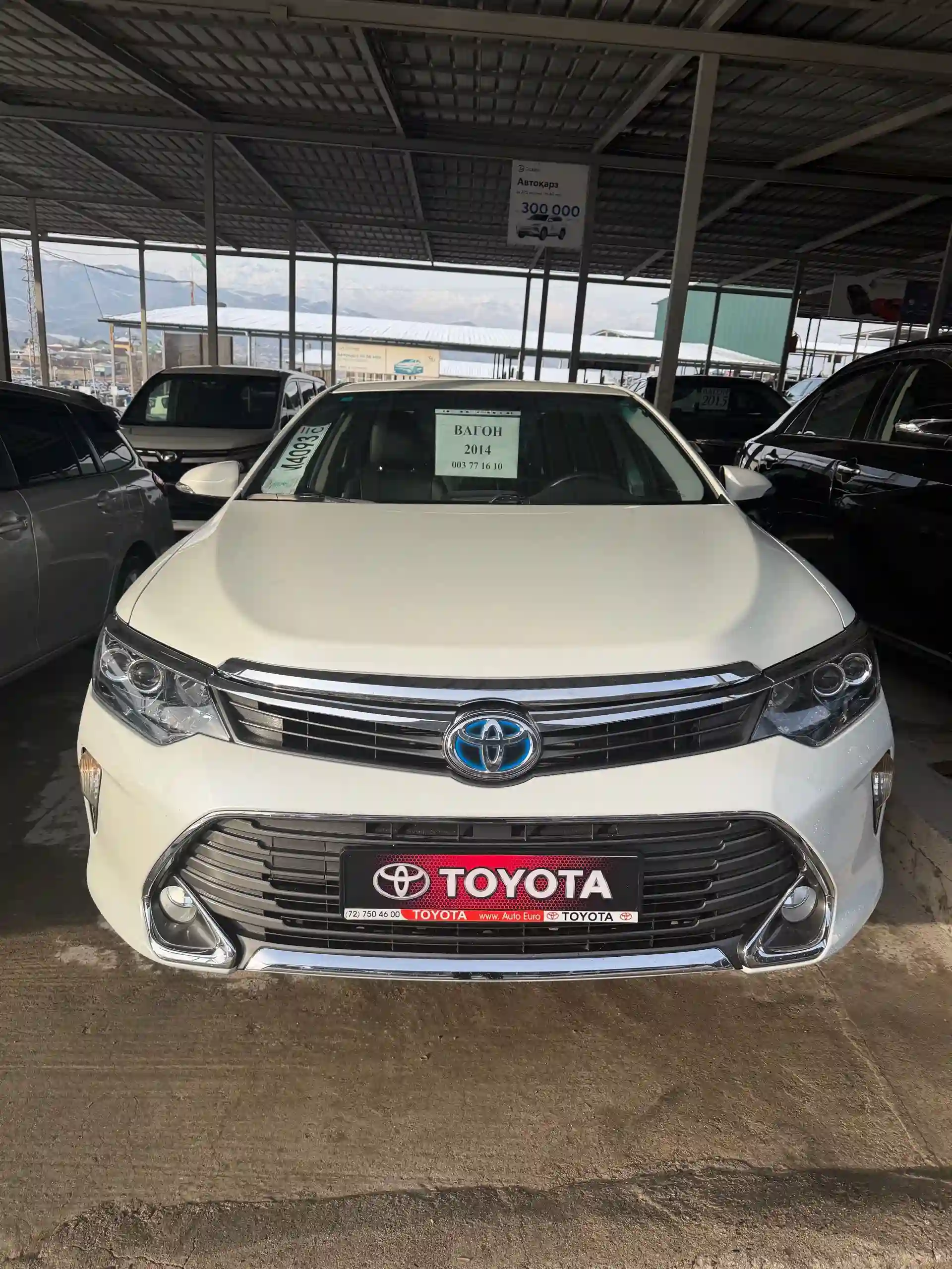 Toyota Camry 2014 — миниатюра 1