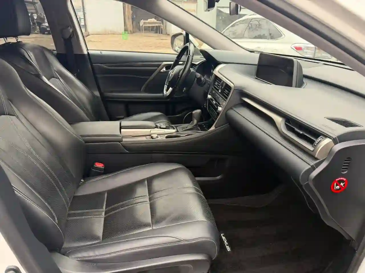 Lexus Rx series 2017 — миниатюра 14