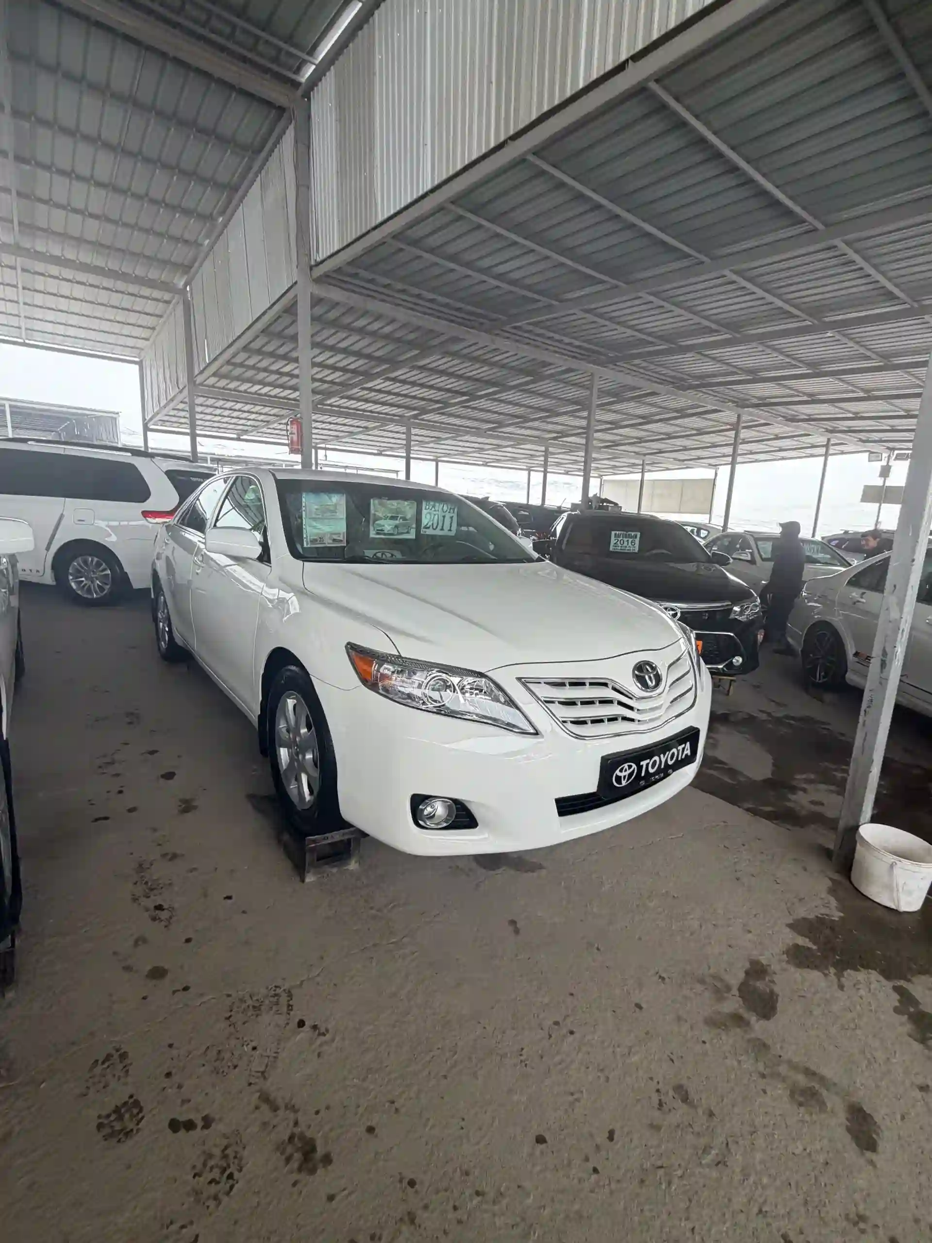Toyota Camry 2012 — миниатюра 2