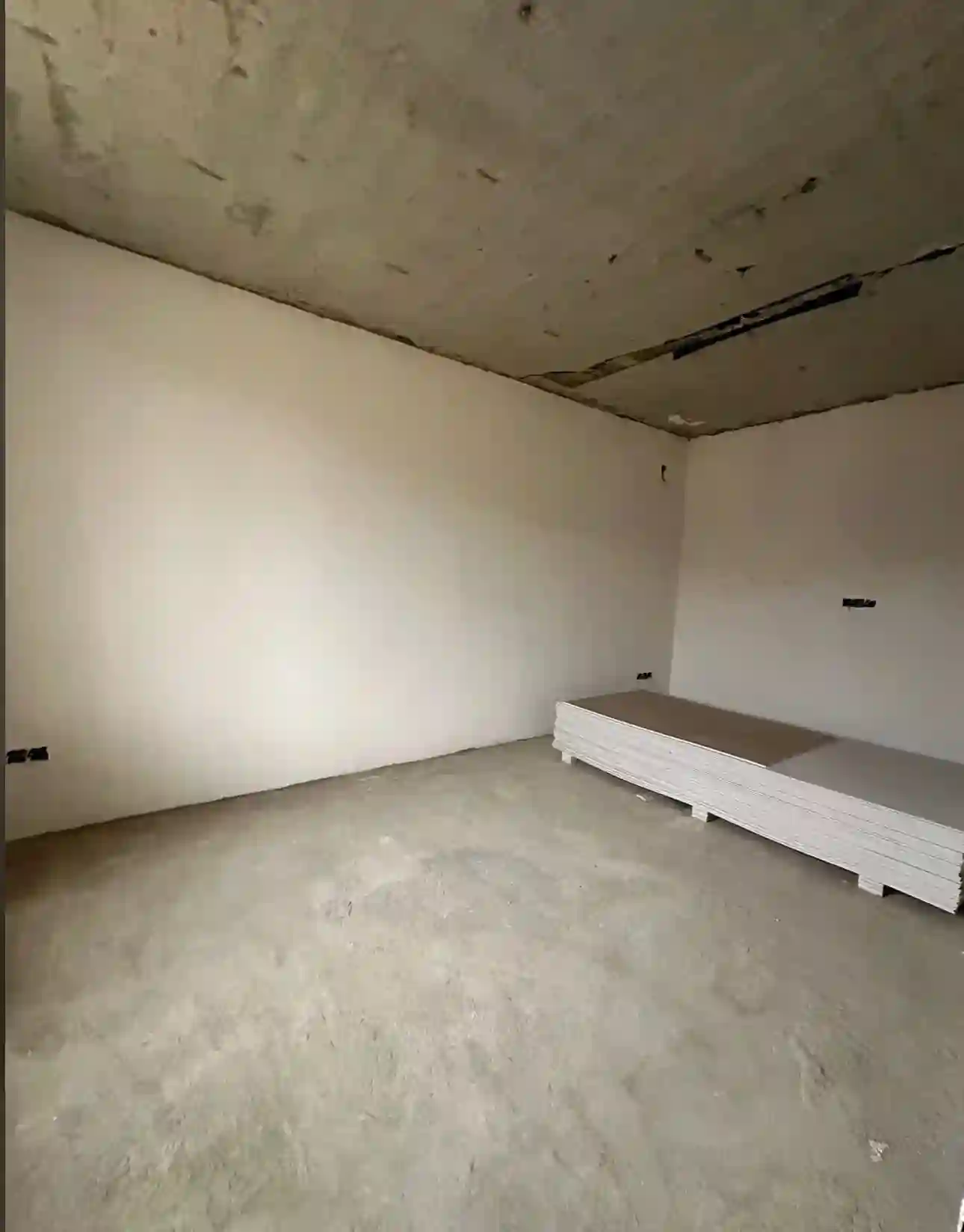 2 этажный, 5-комн. дом, 300 м², 3 соток, ховарон — миниатюра 6