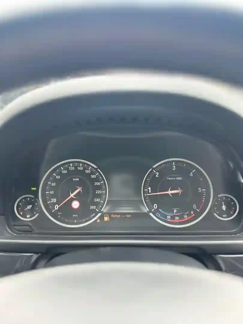 BMW 5 series 2014 — миниатюра 5