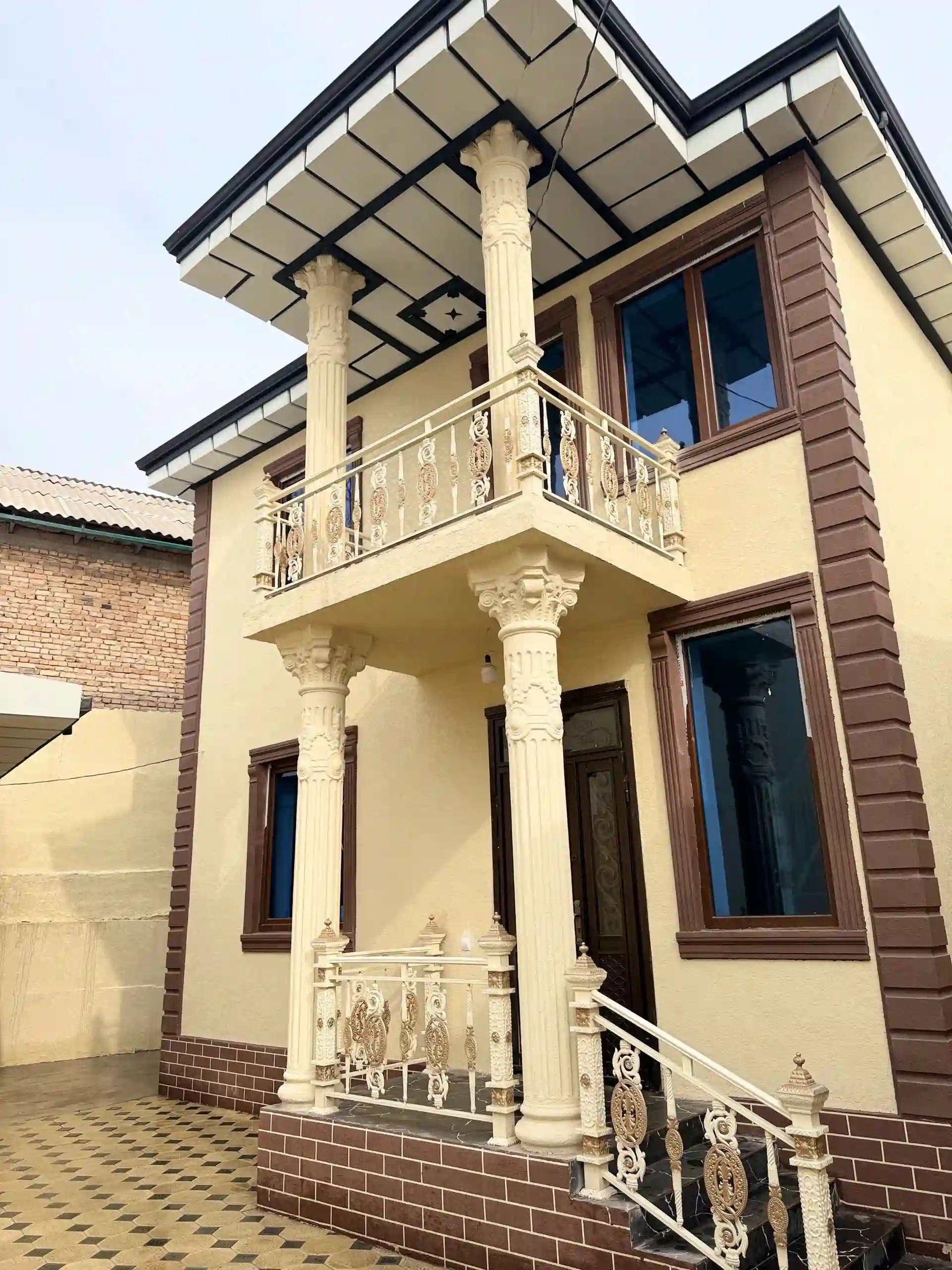 2 этажный, 6-комн. дом, 180 м², 2 соток, Зарафшон