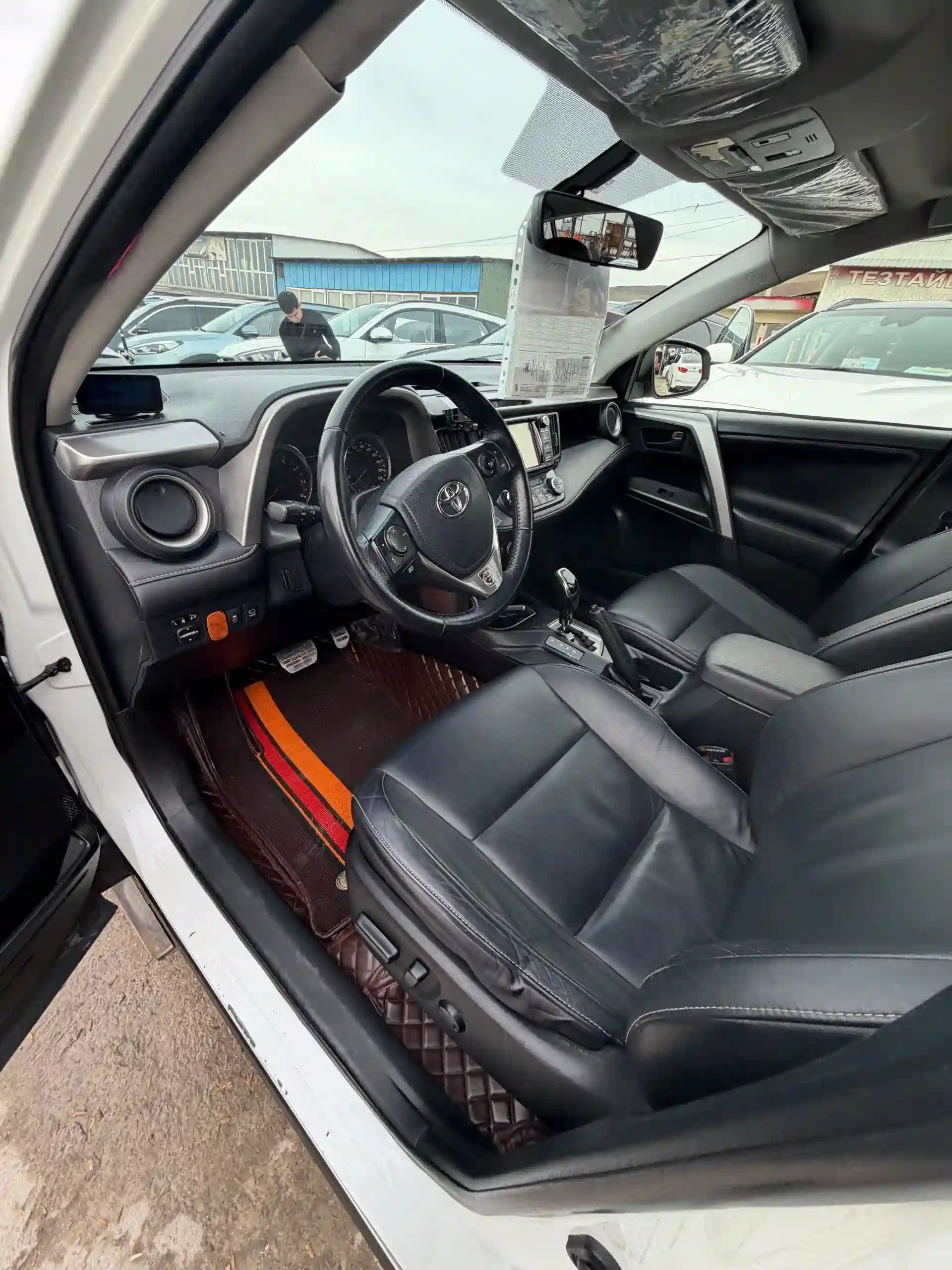 Toyota Rav 4 2017 — миниатюра 4