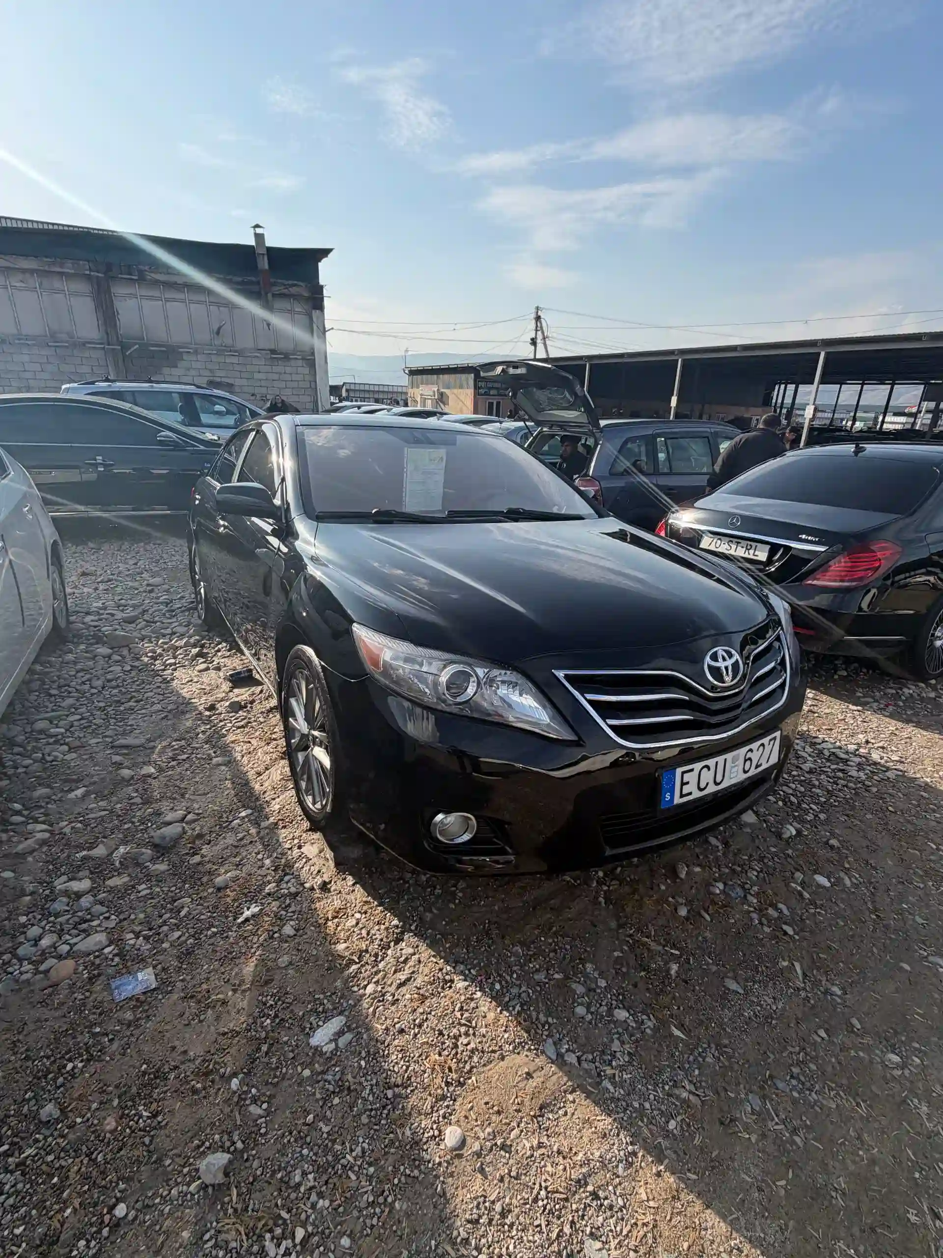 Toyota Camry 2011 — миниатюра 1