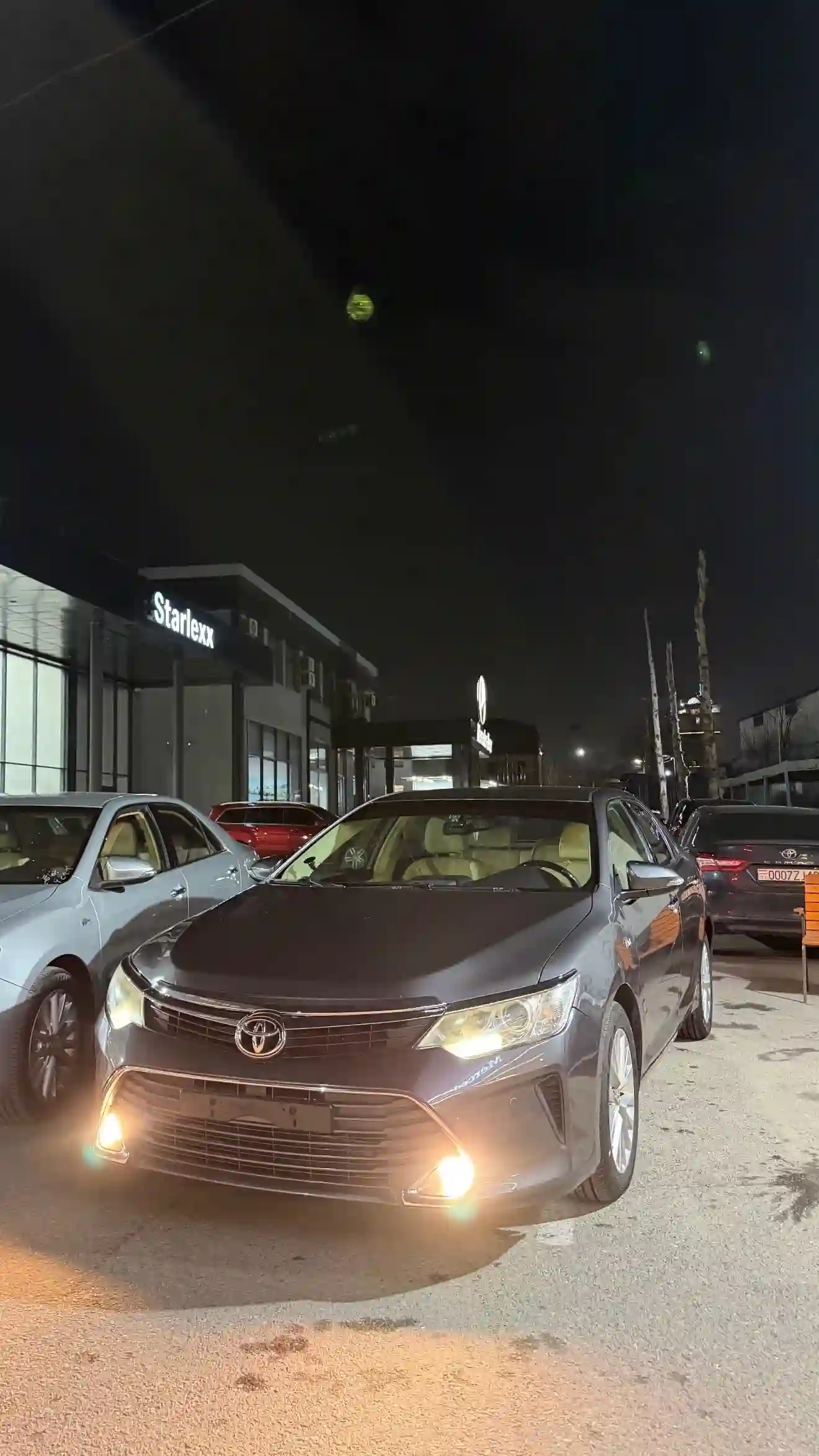 Toyota Camry 2016 — миниатюра 1