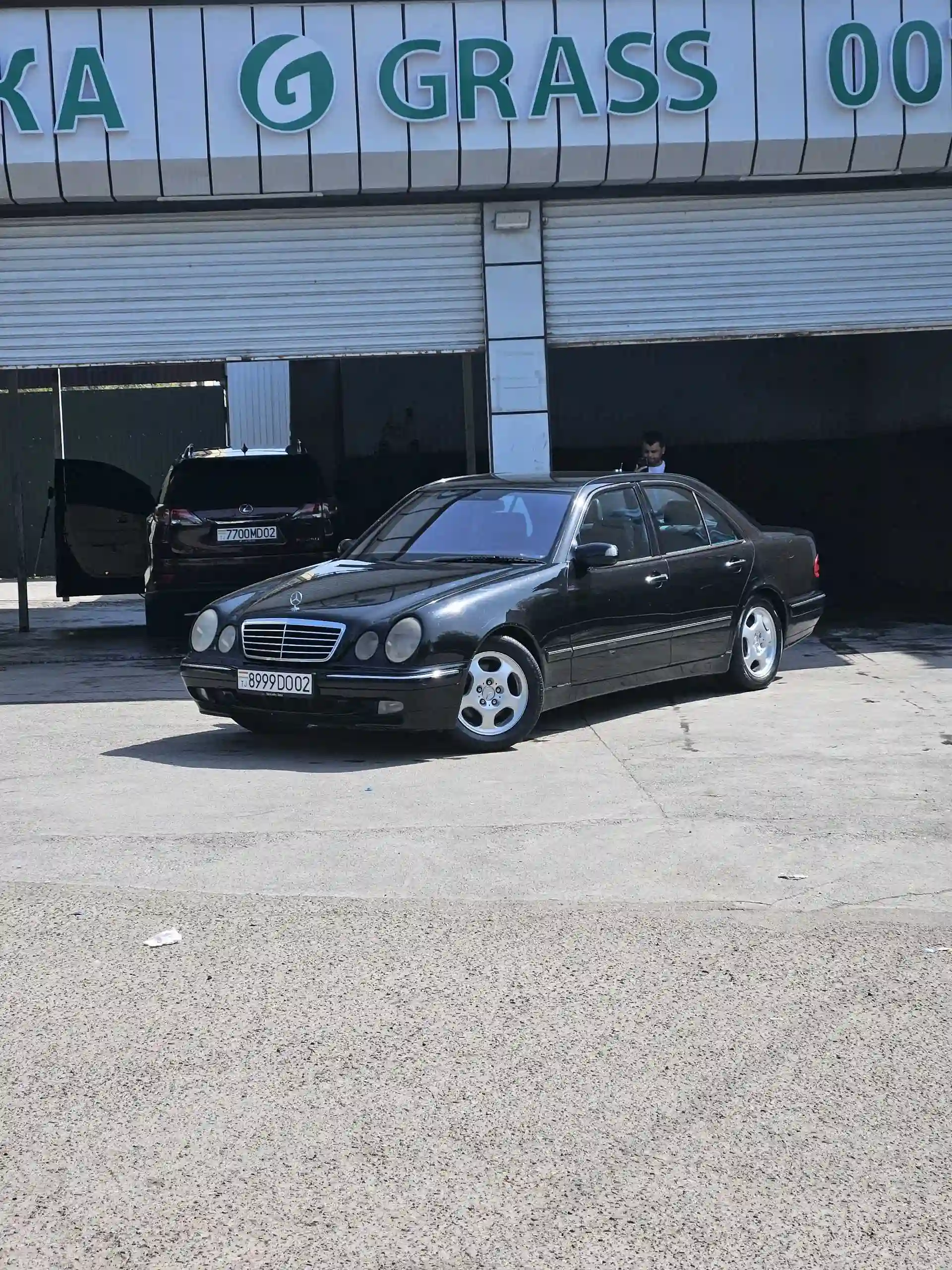Mercedes-benz E class 2000