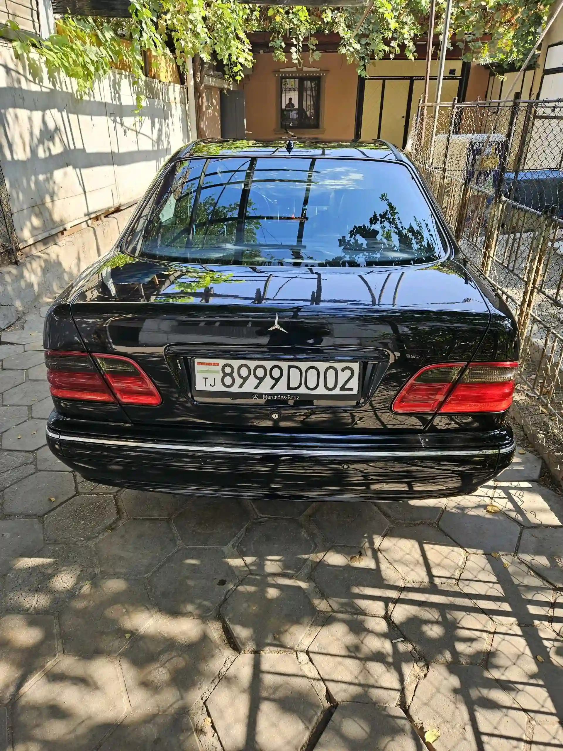 Mercedes-benz E class 2000