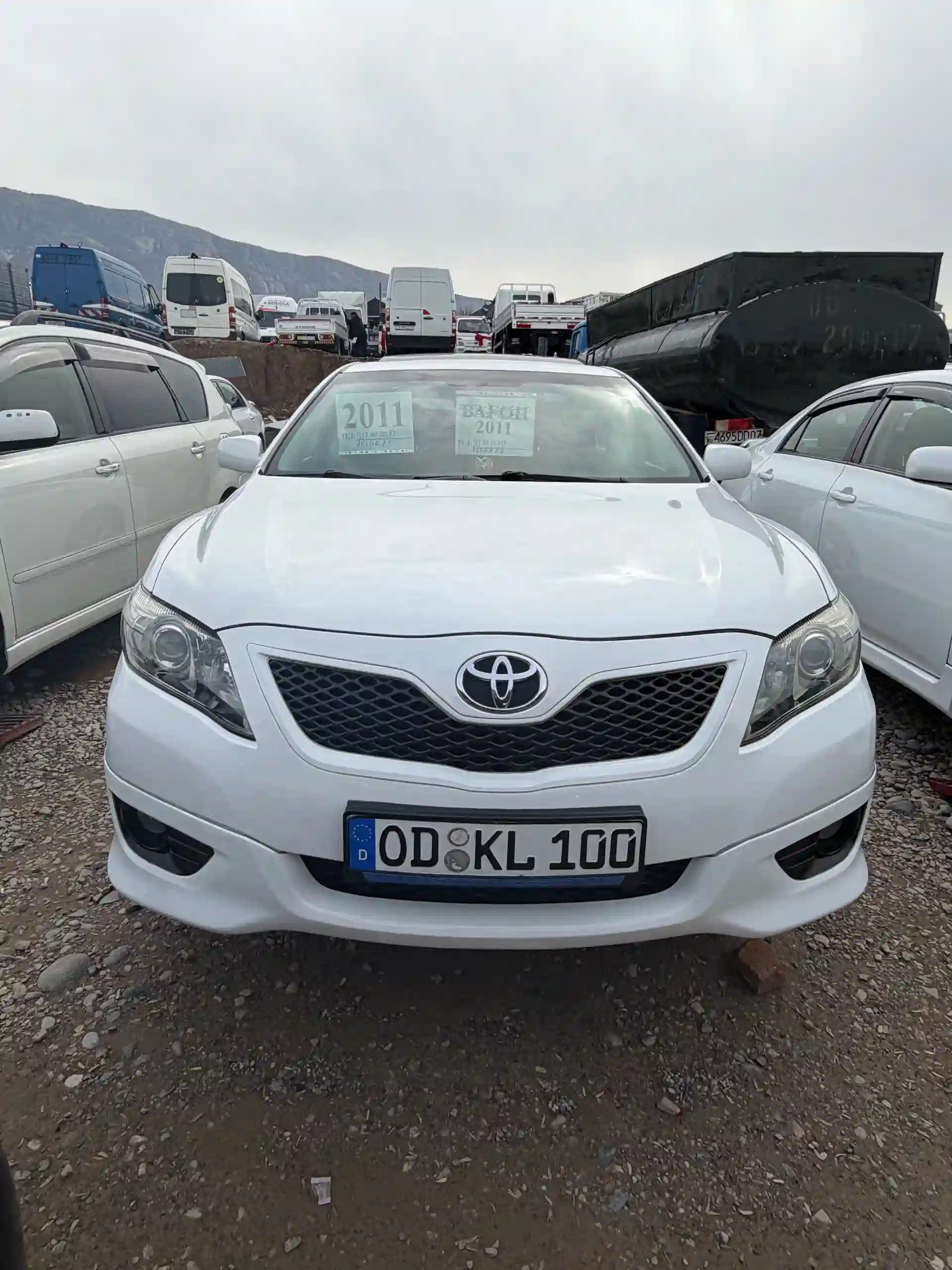 Toyota Camry 2010 — миниатюра 1