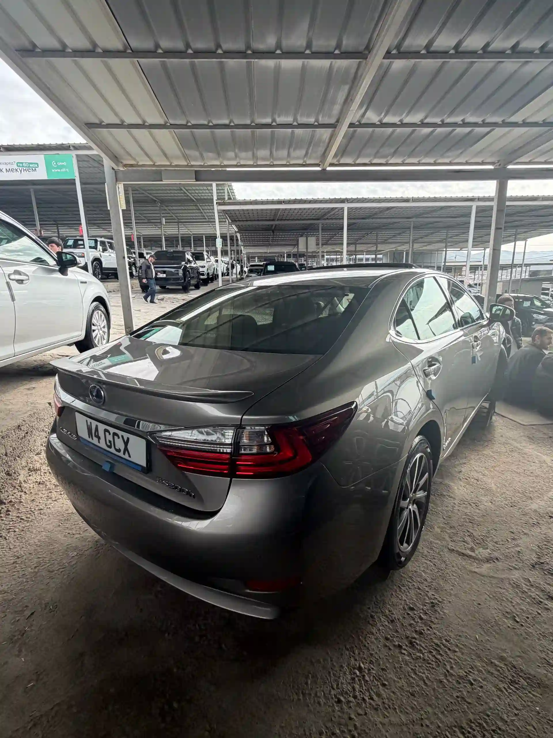 Lexus Es series 2017 — миниатюра 5