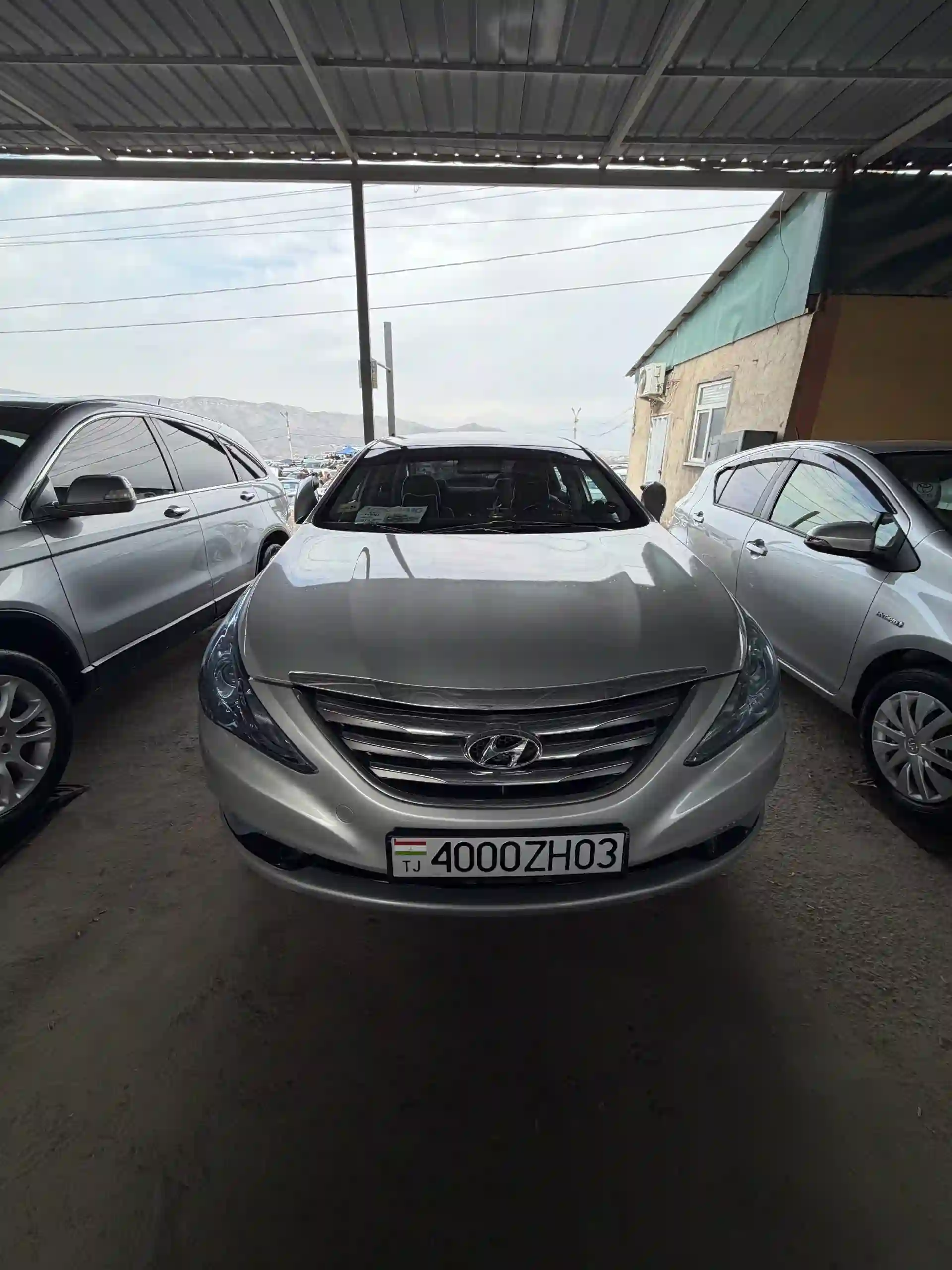 Hyundai Sonata 2010 — миниатюра 1