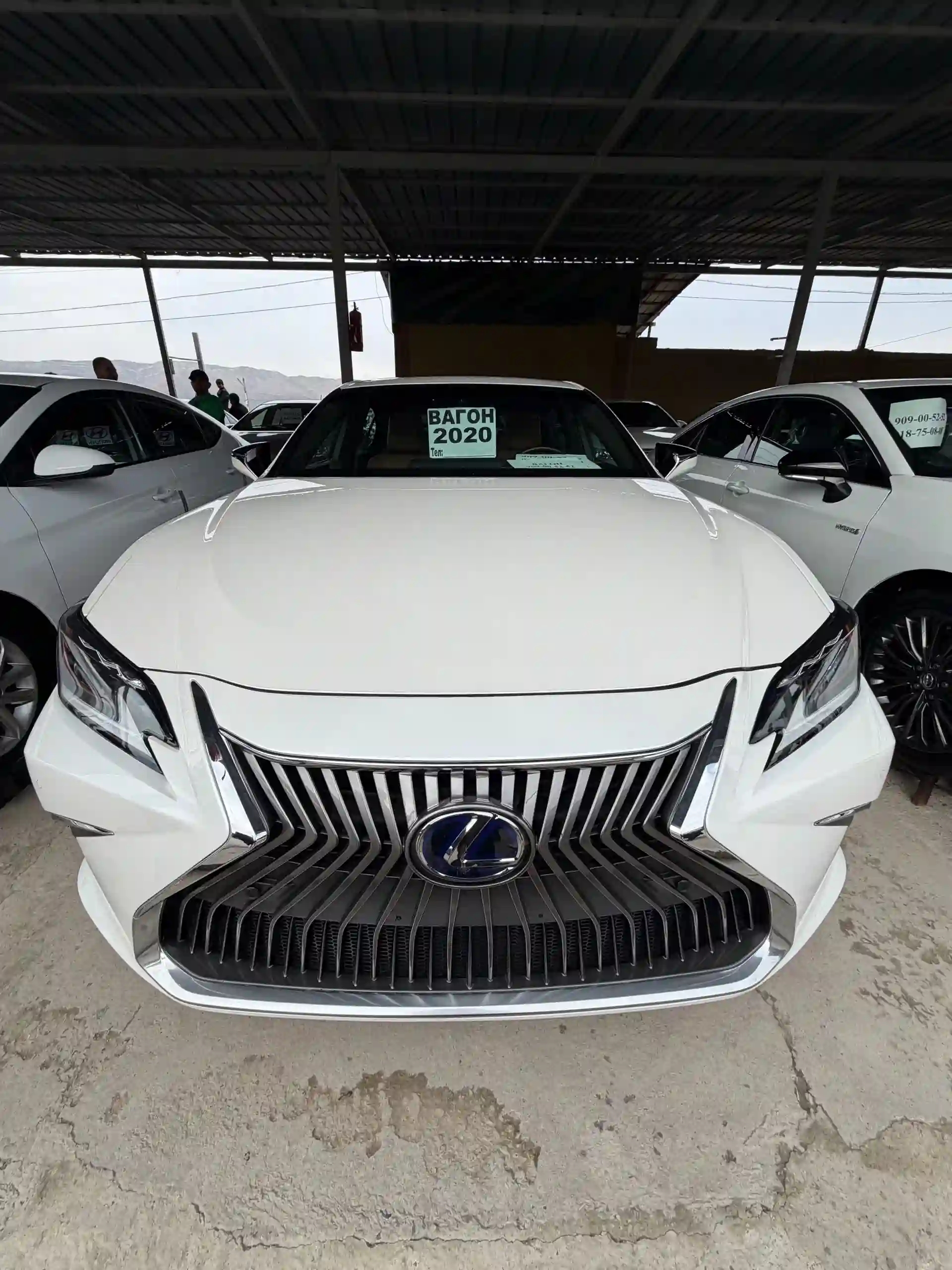 Lexus Es series 2020 — миниатюра 1