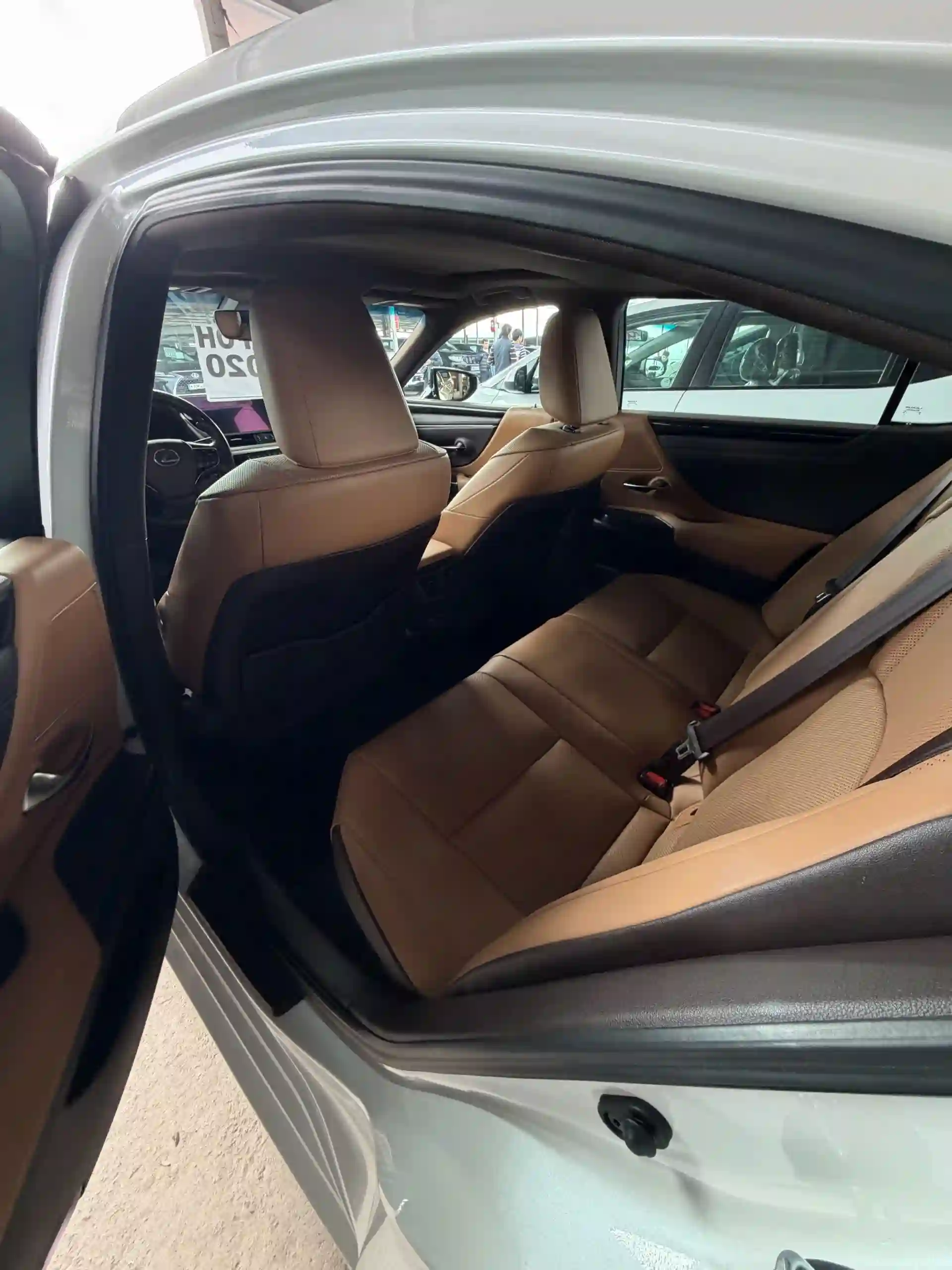 Lexus Es series 2020 — миниатюра 4