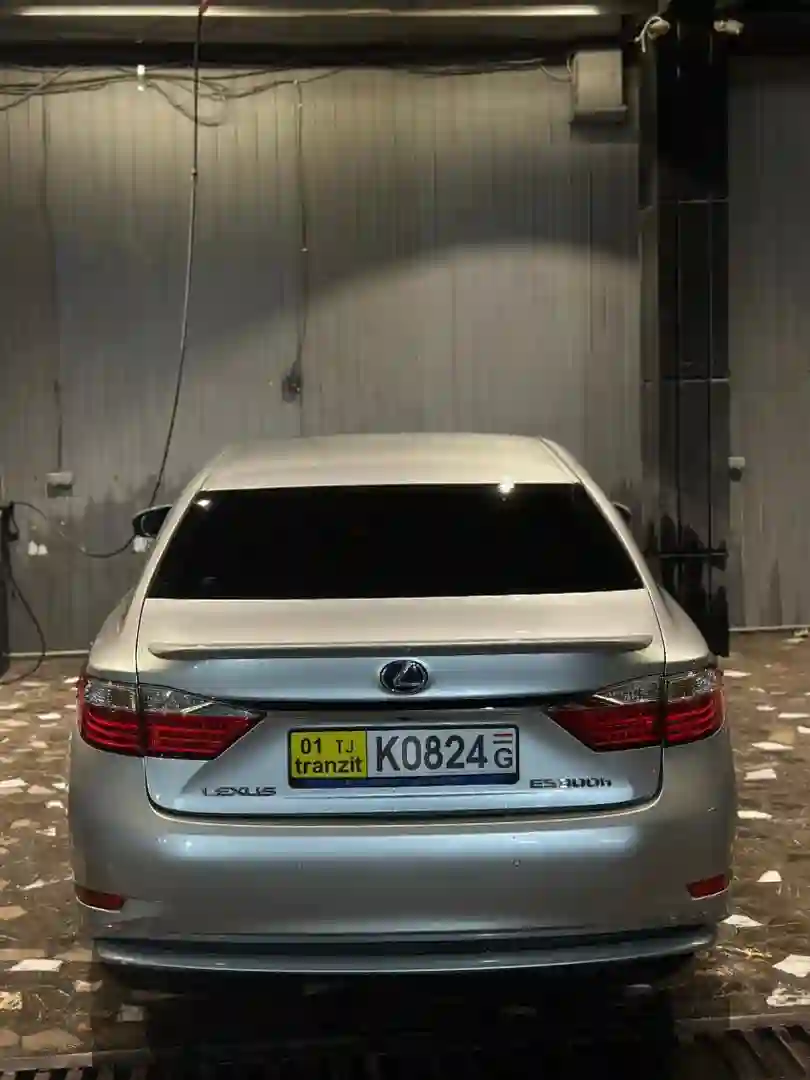 Lexus Es series 2014 — миниатюра 1