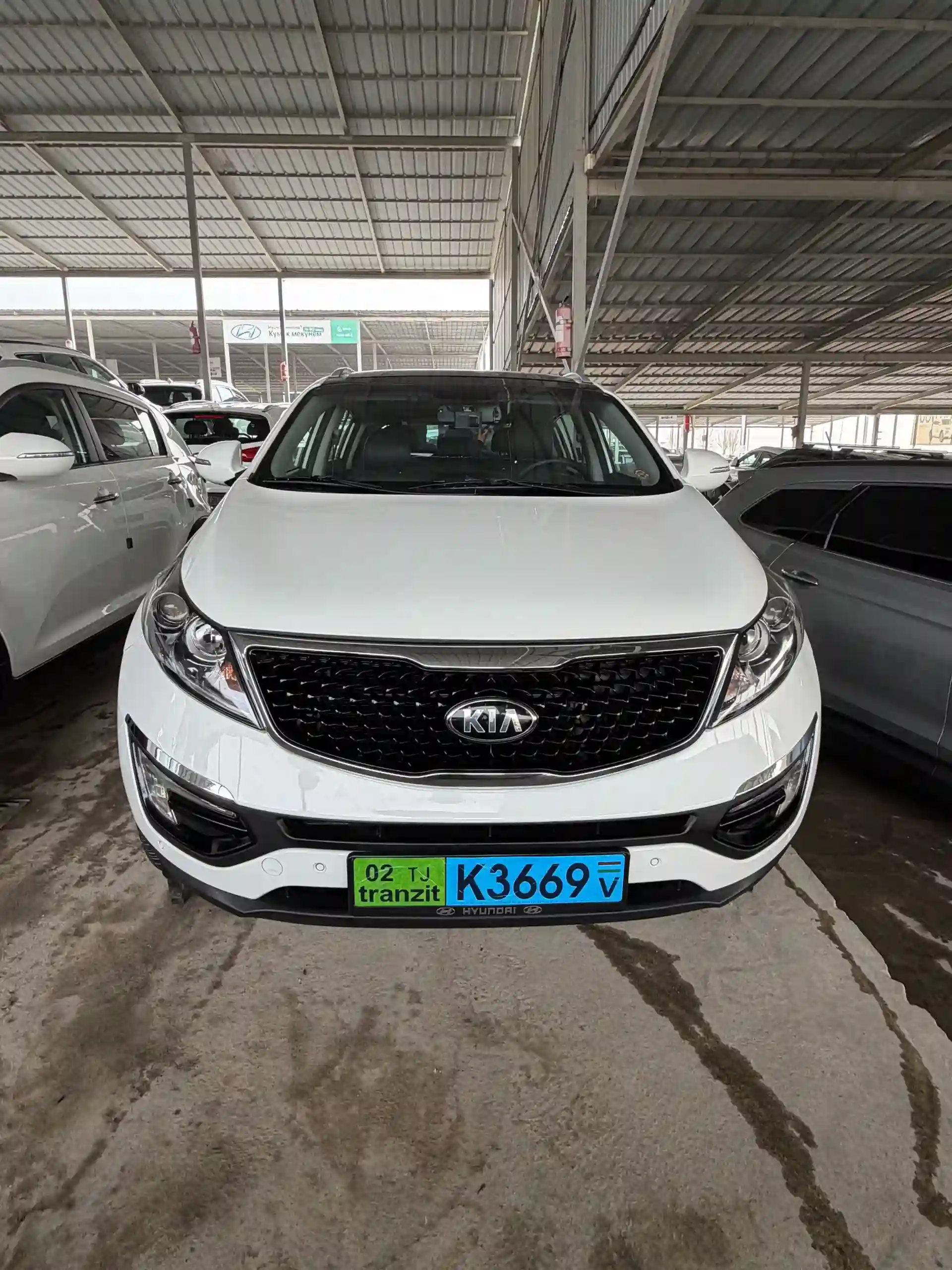 Kia Sportage 2014
929910000
