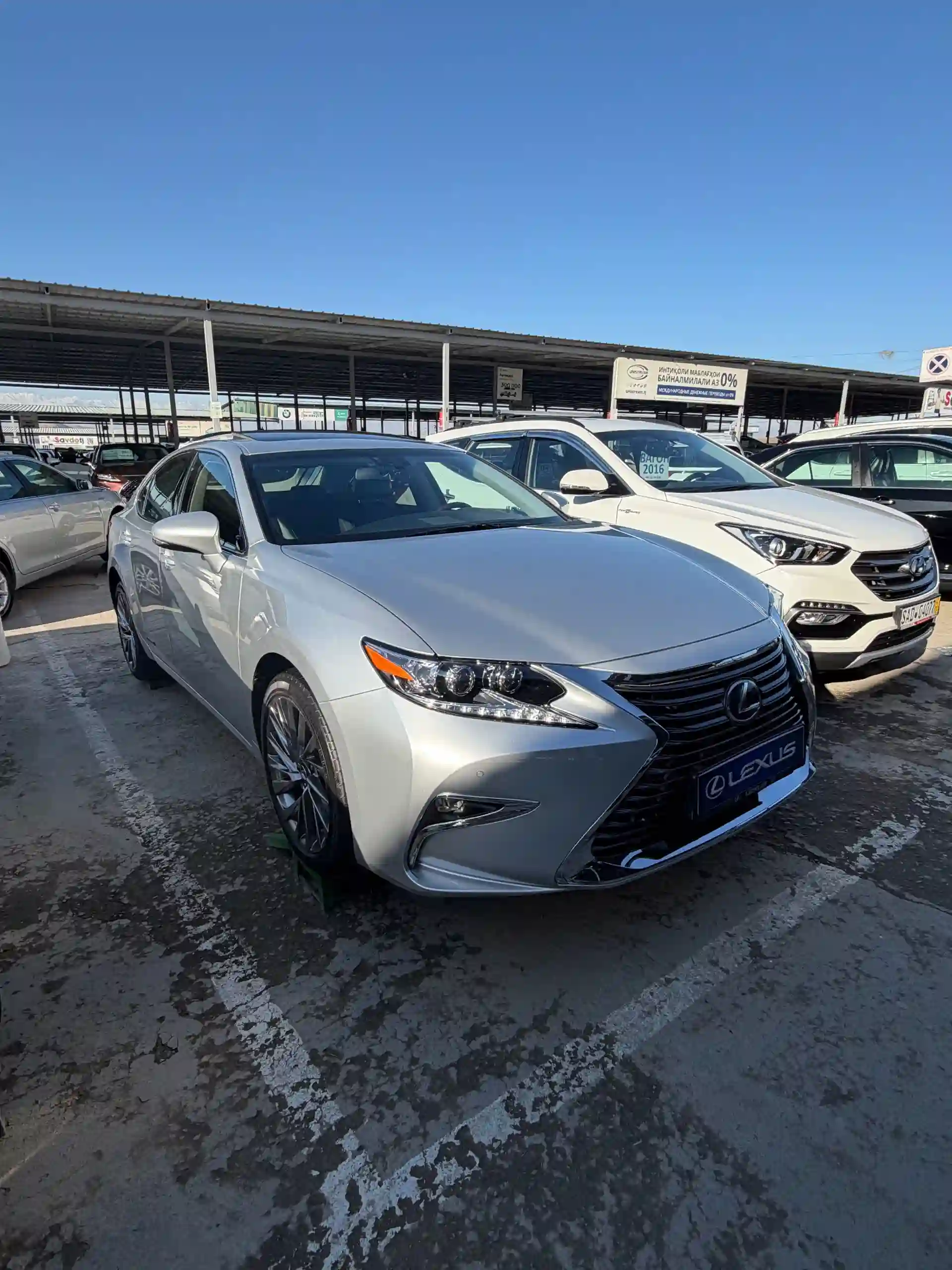 Lexus Es series 2017 — миниатюра 3