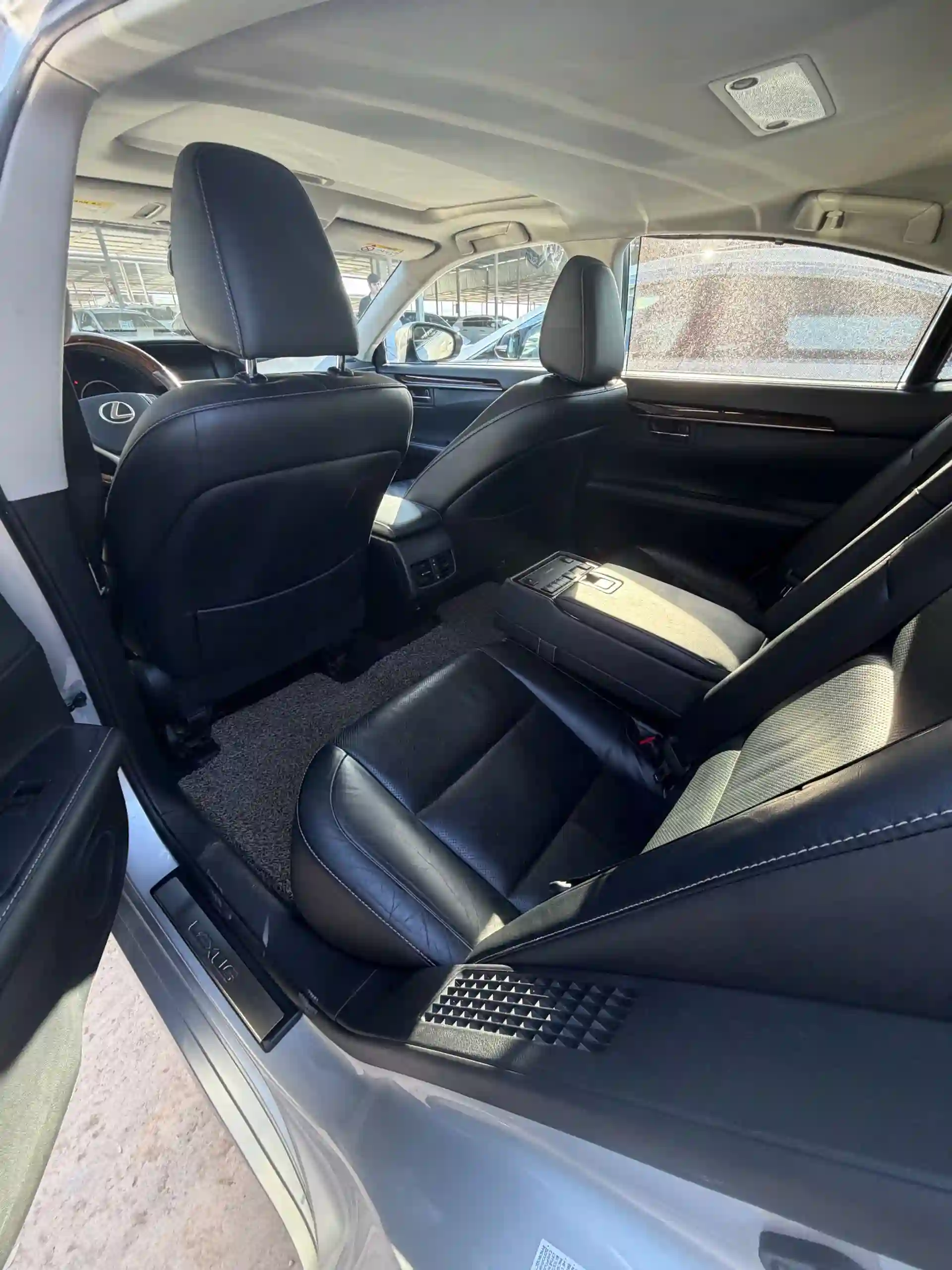 Lexus Es series 2017 — миниатюра 5