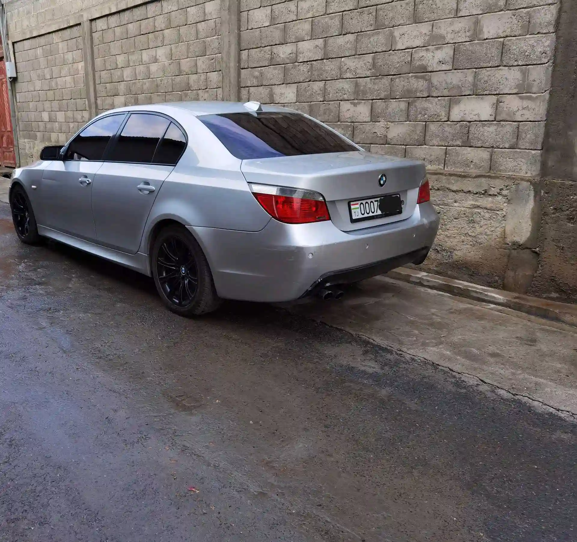 BMW 5 series 2004