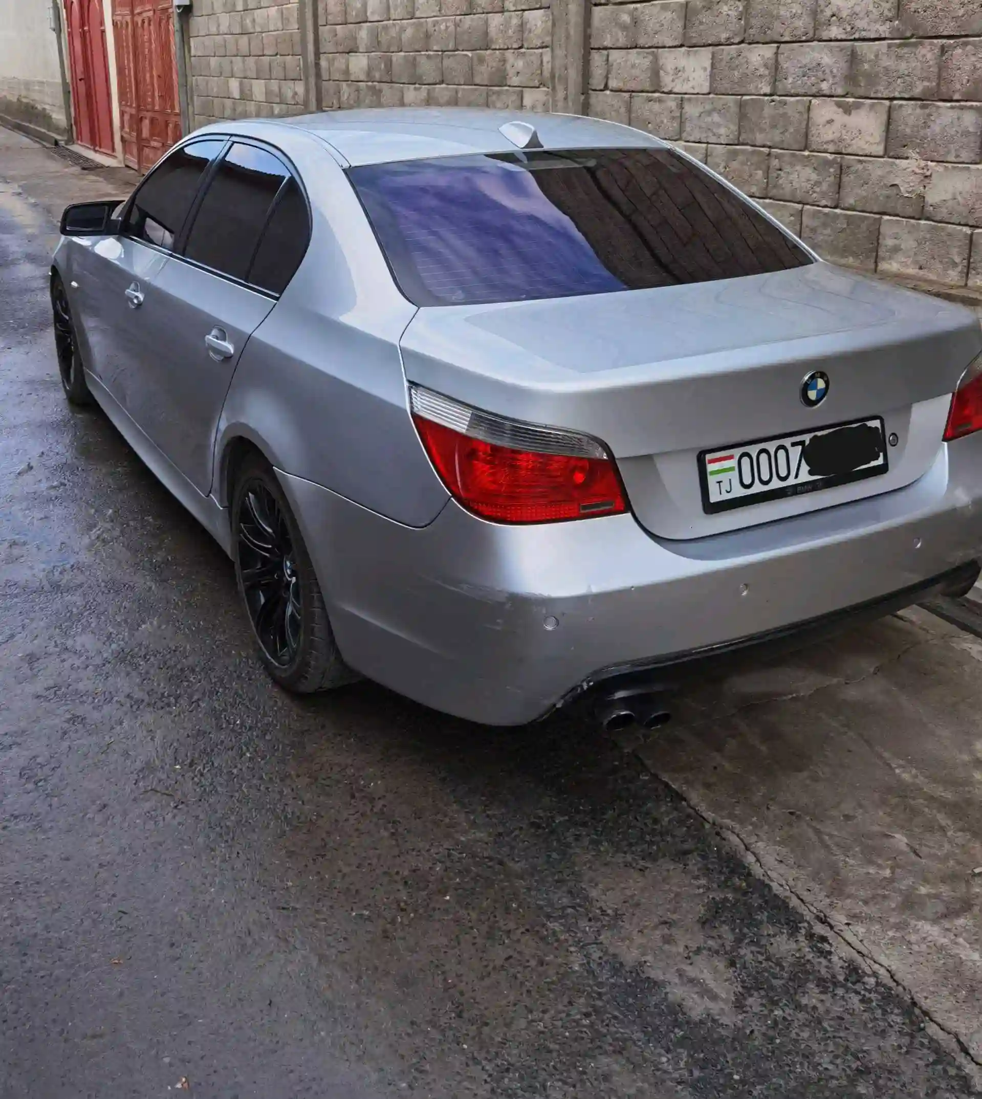 BMW 5 series 2004