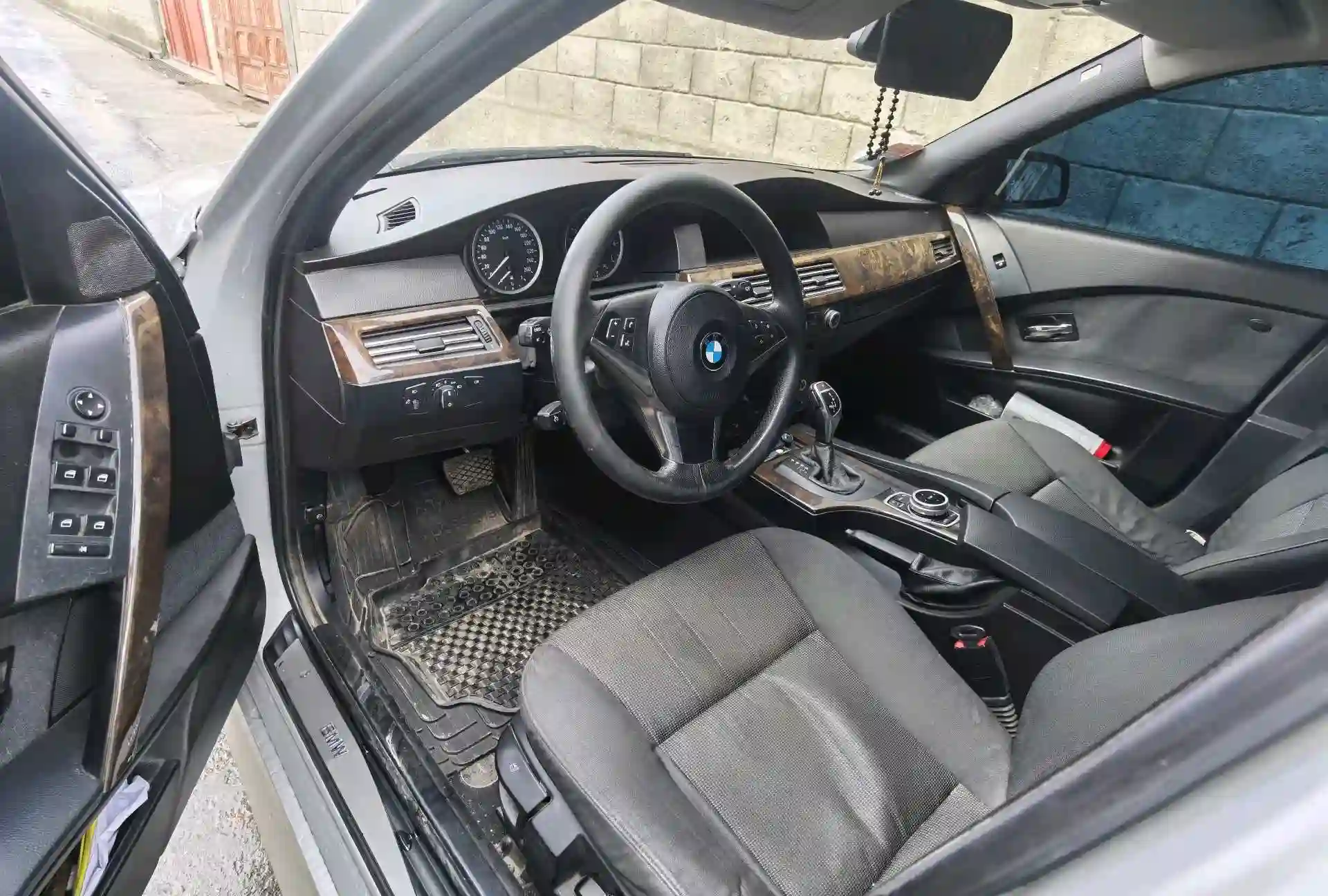 BMW 5 series 2004