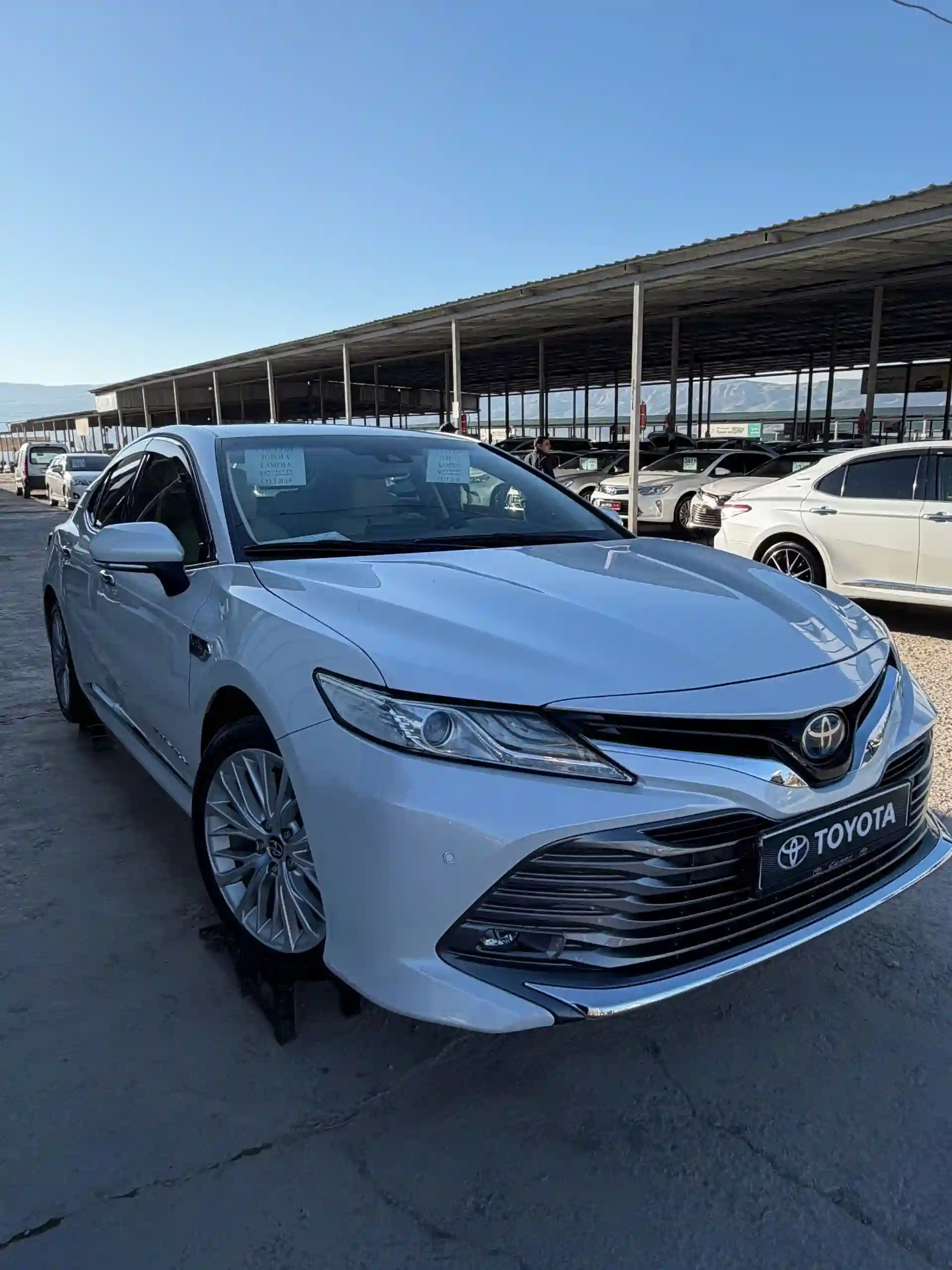 Toyota Camry 2018 — миниатюра 2