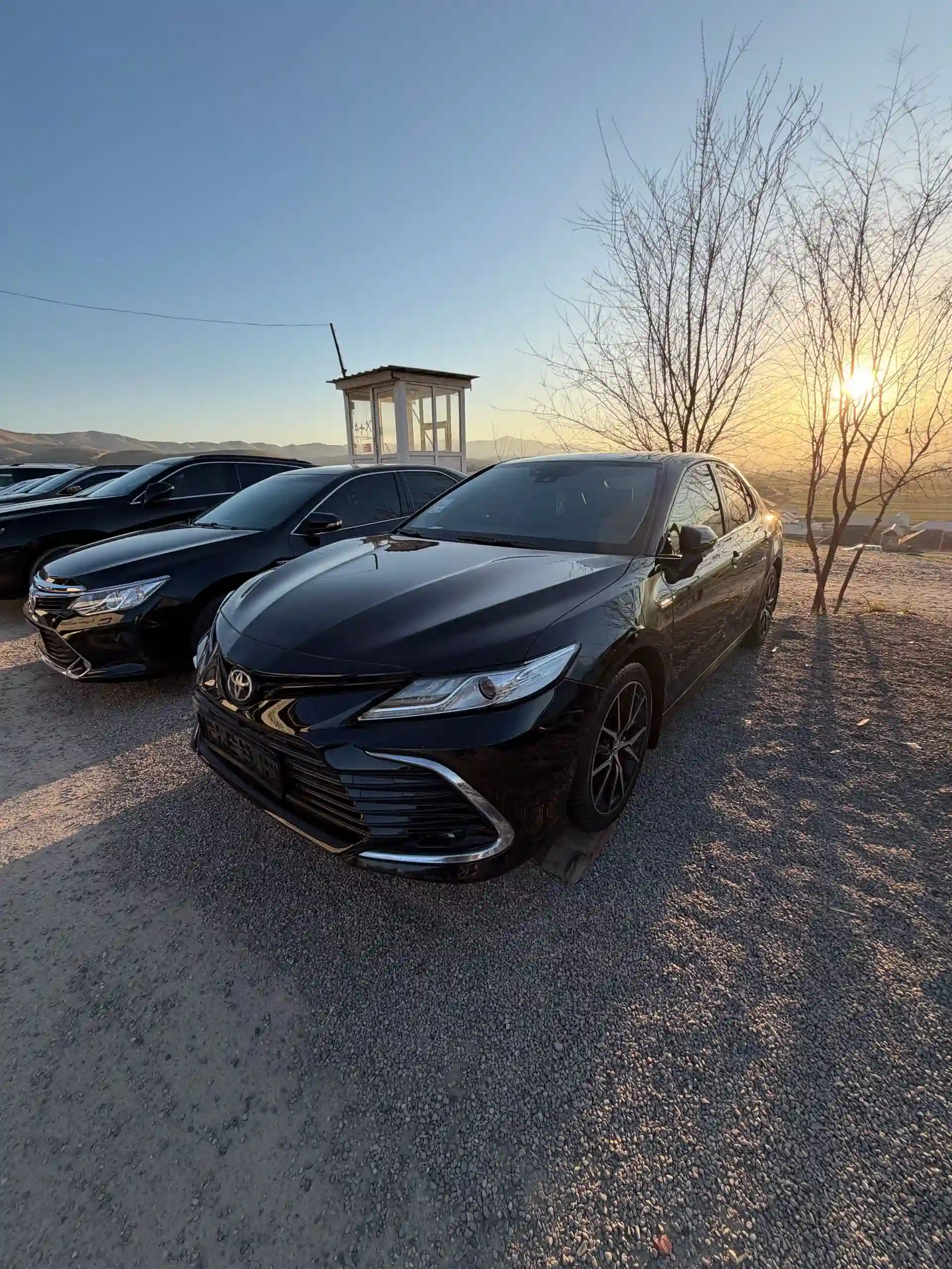 Toyota Camry 2018 — миниатюра 1