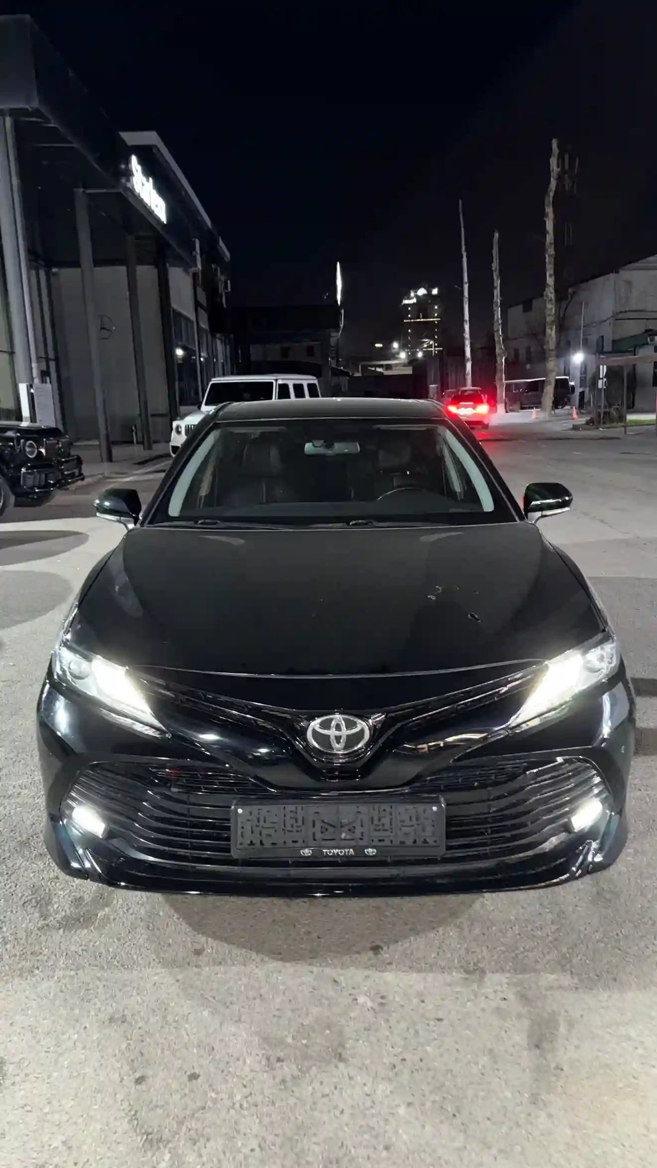 Toyota Camry 2019 — миниатюра 1