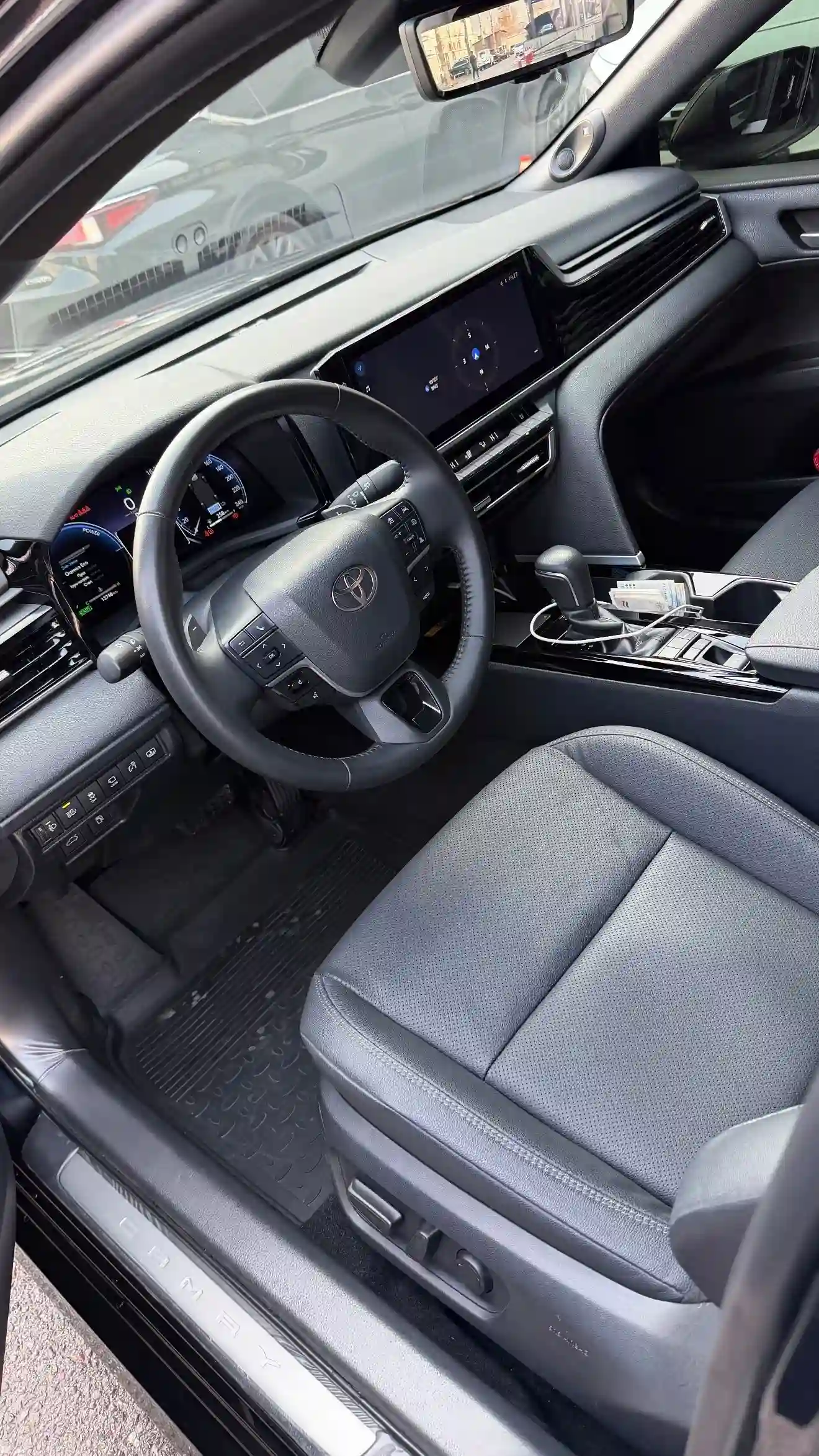 Toyota Camry 2025