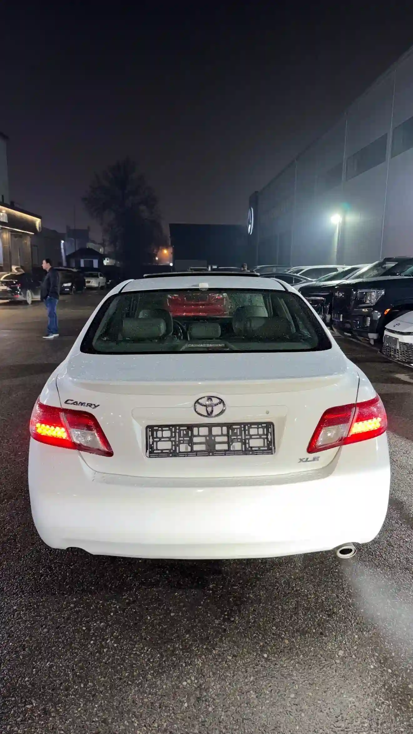 Toyota Camry 2009 — миниатюра 3