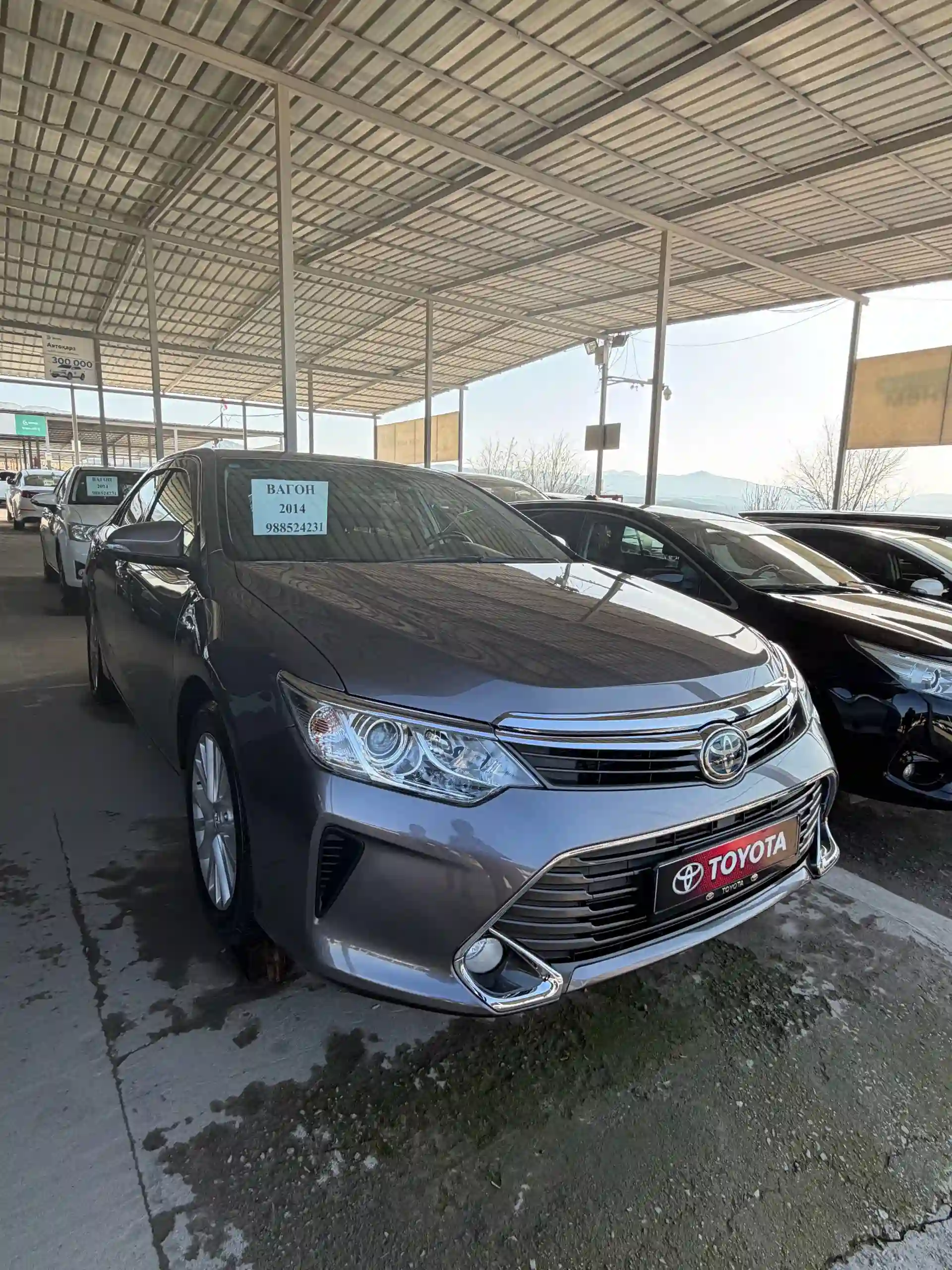 Toyota Camry 2014 — миниатюра 2