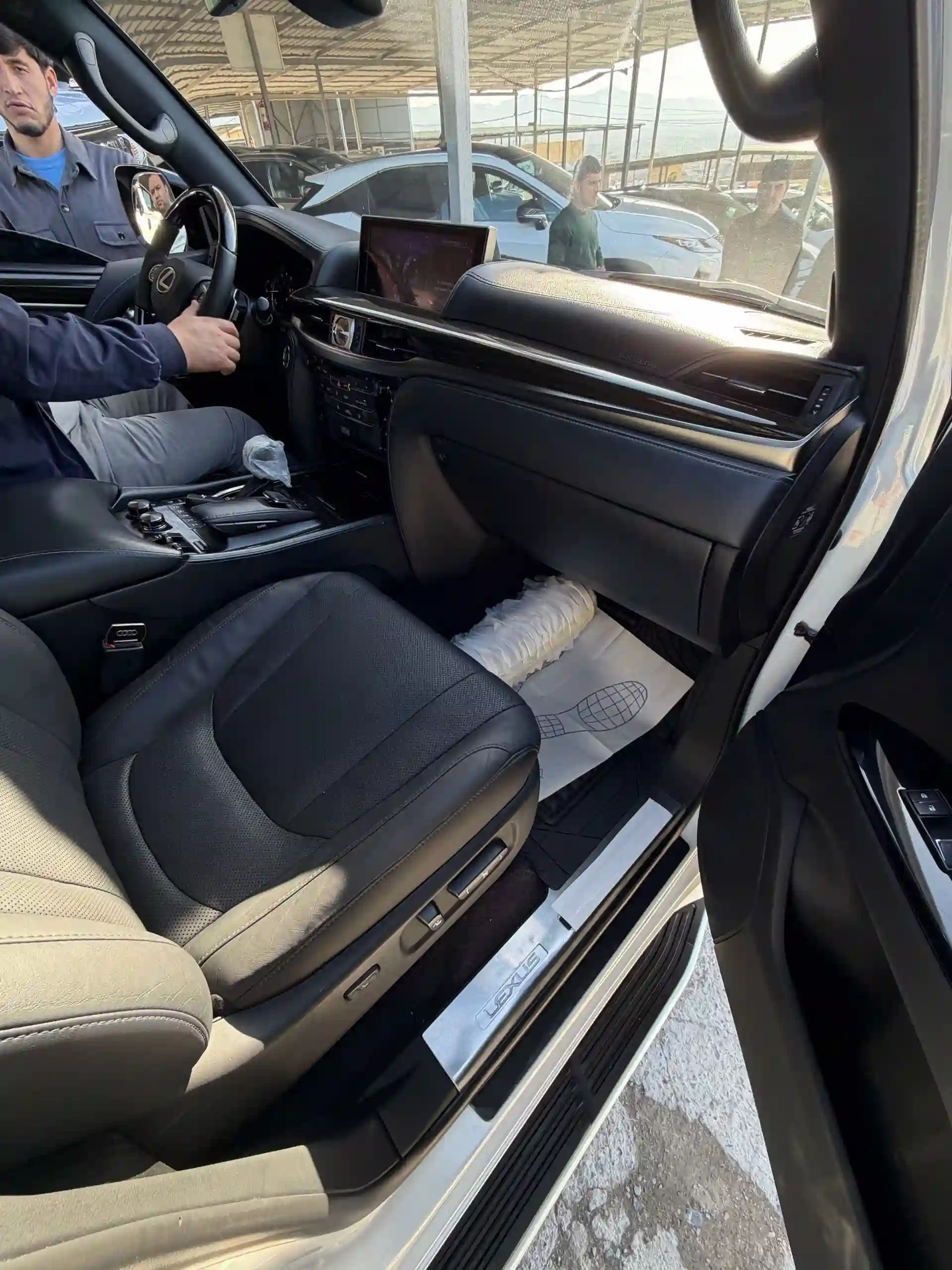 Lexus Lx series 2019