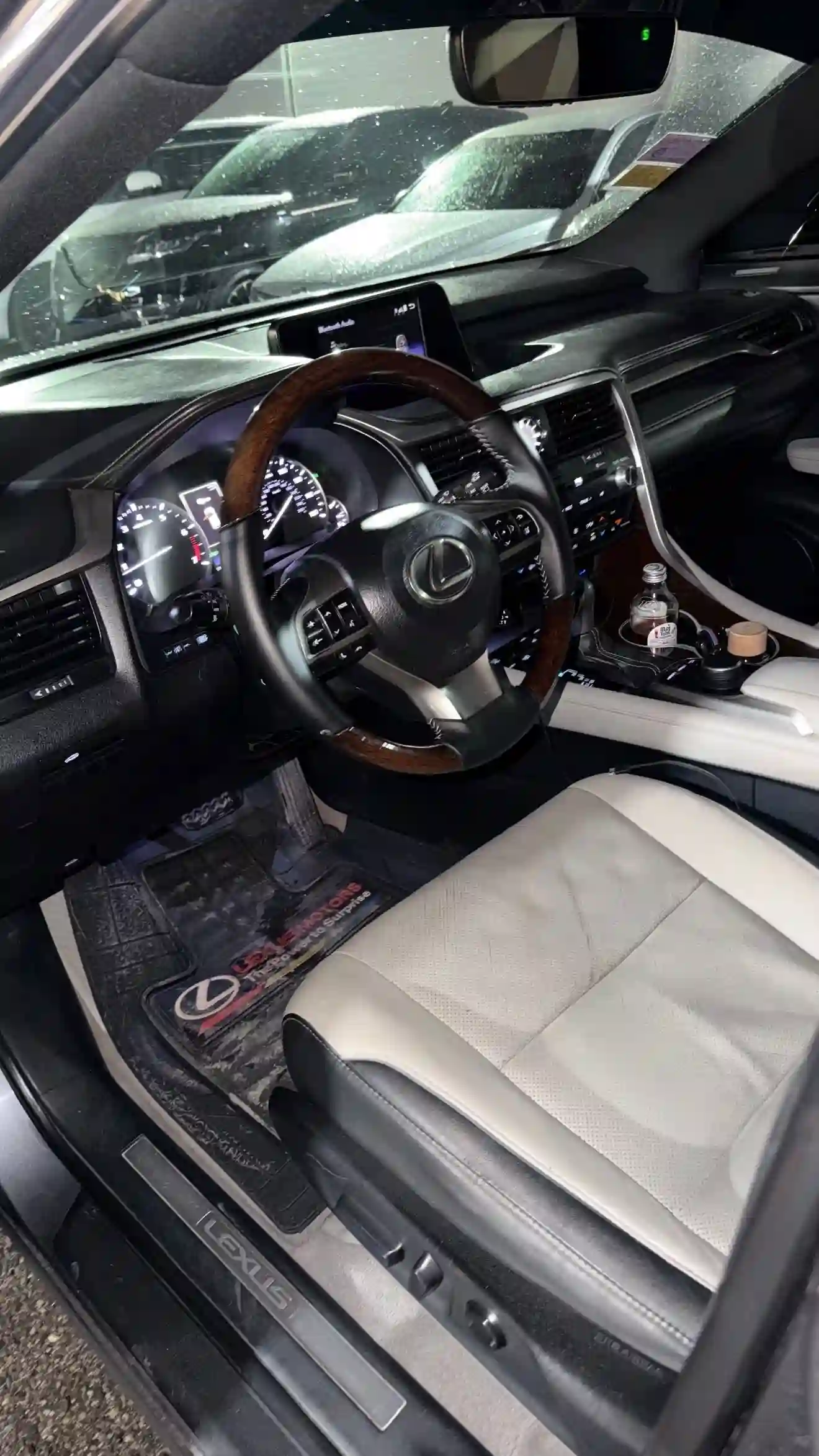 Lexus Rx series 2016 — миниатюра 5