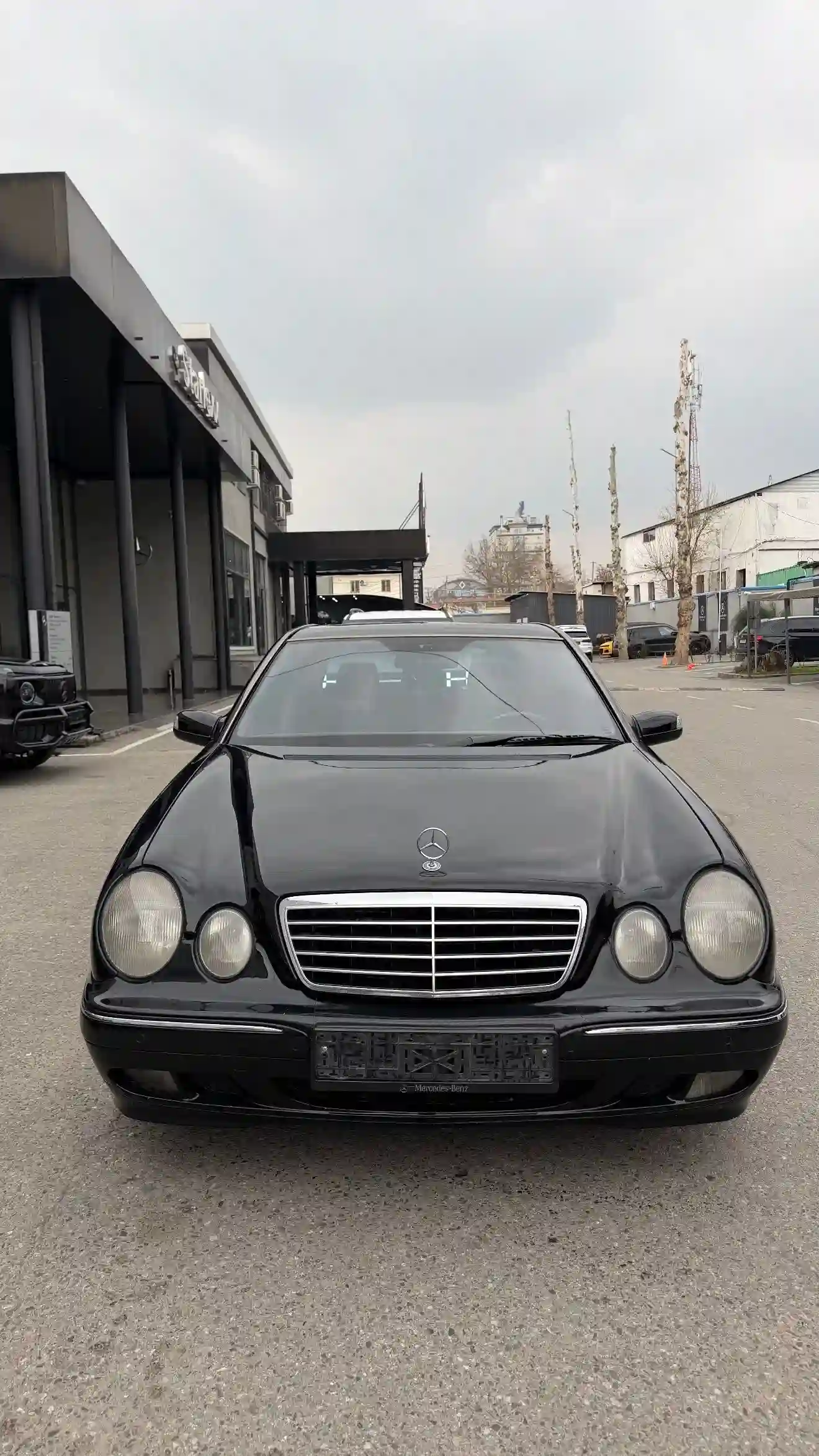 Mercedes-benz E class 2002 — миниатюра 1