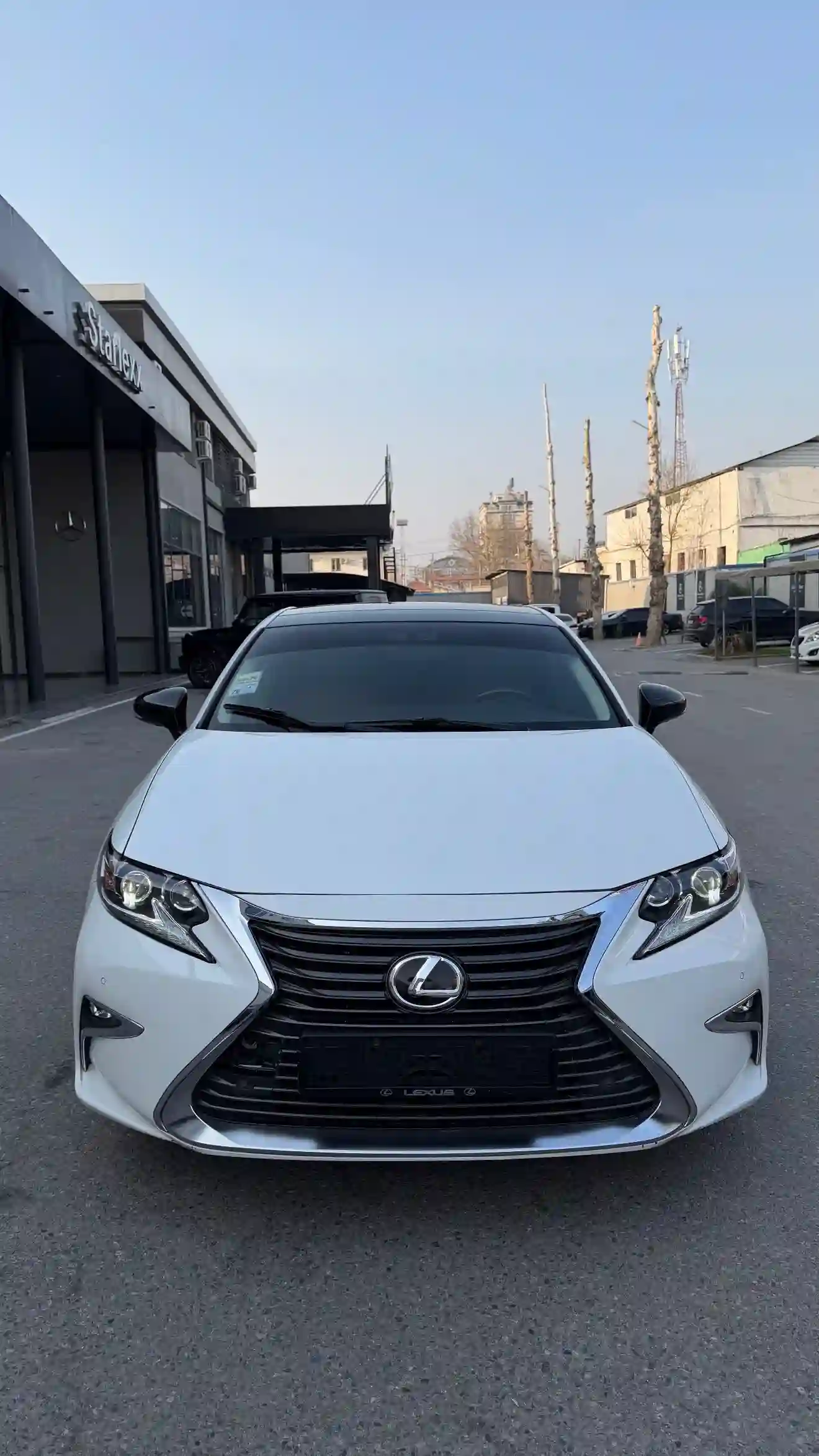 Lexus Es series 2016 — миниатюра 1
