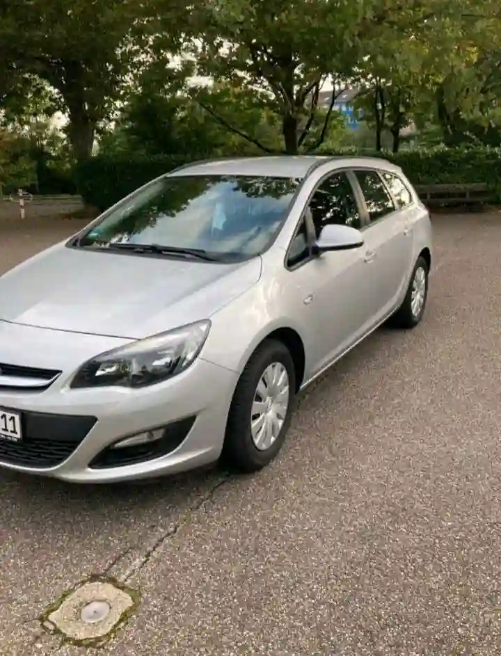 Opel Astra j 2016 — миниатюра 2