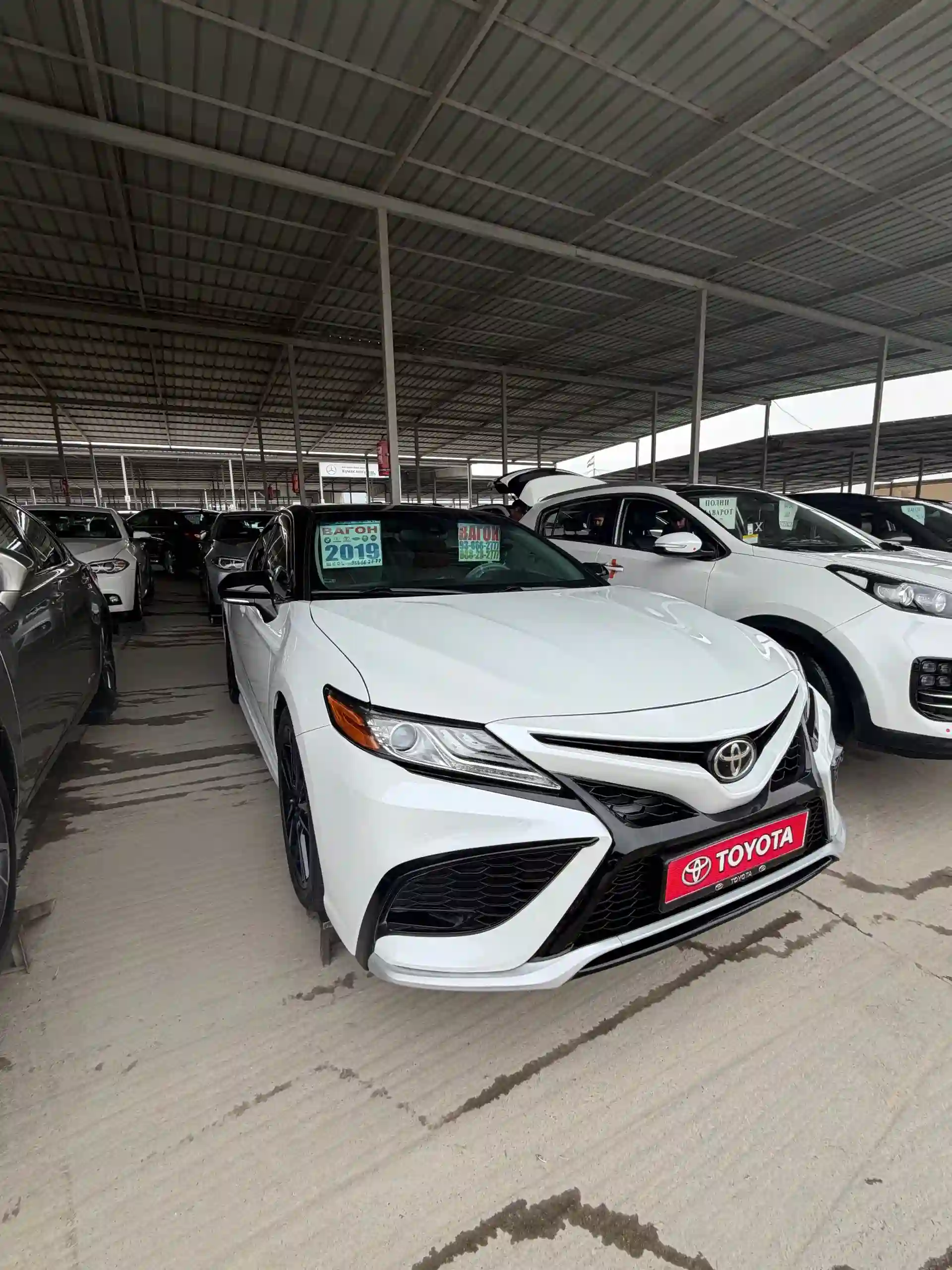 Toyota Camry 2019 — миниатюра 2