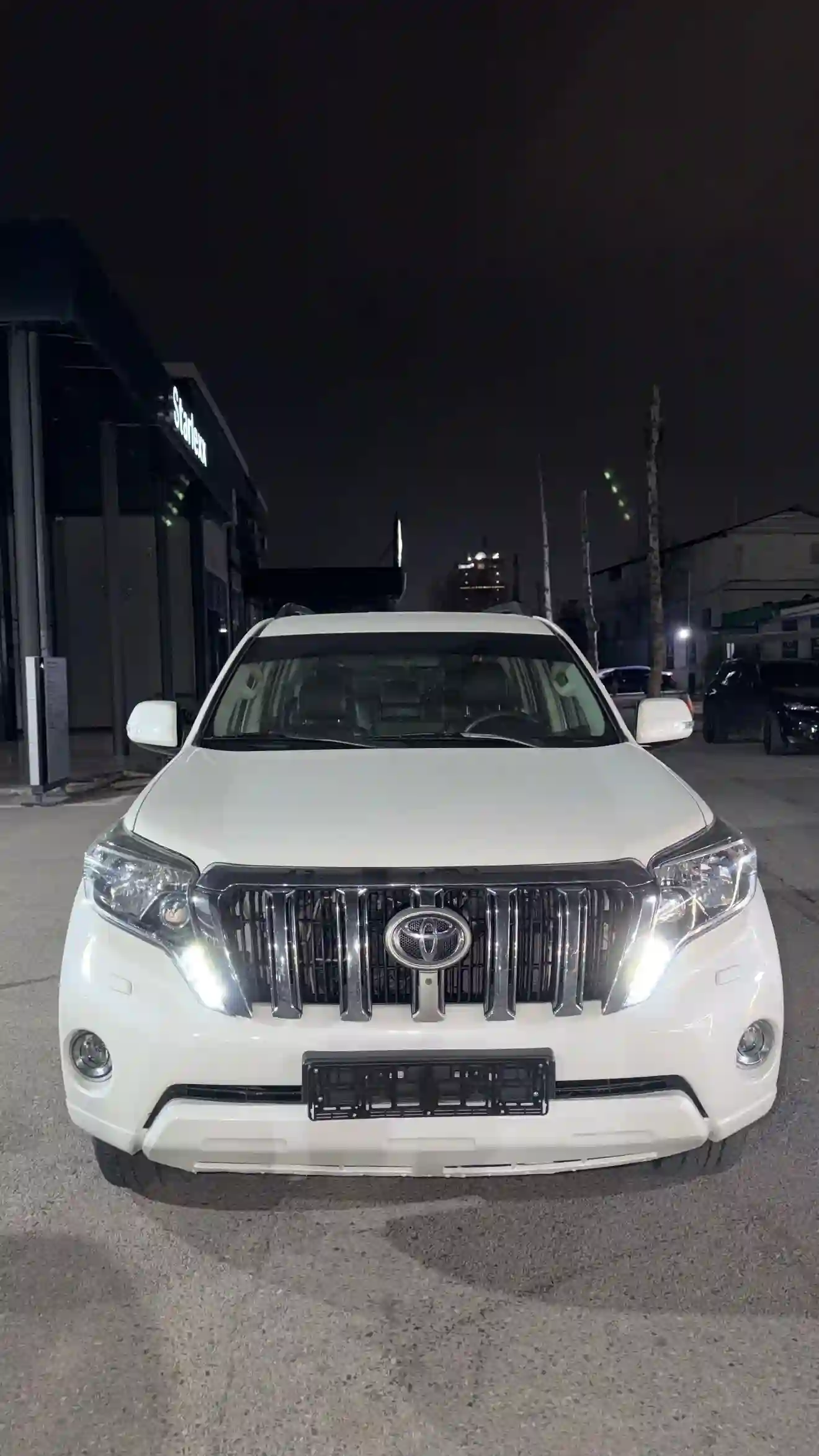 Toyota Land cruiser prado 2011 — миниатюра 1