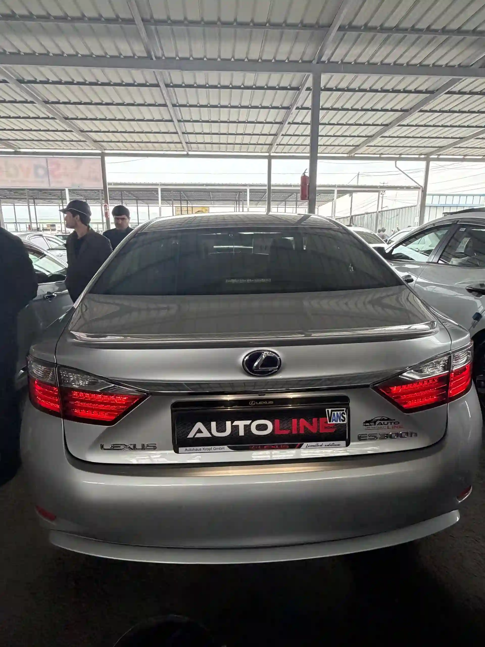 Lexus Es series 2015 — миниатюра 3