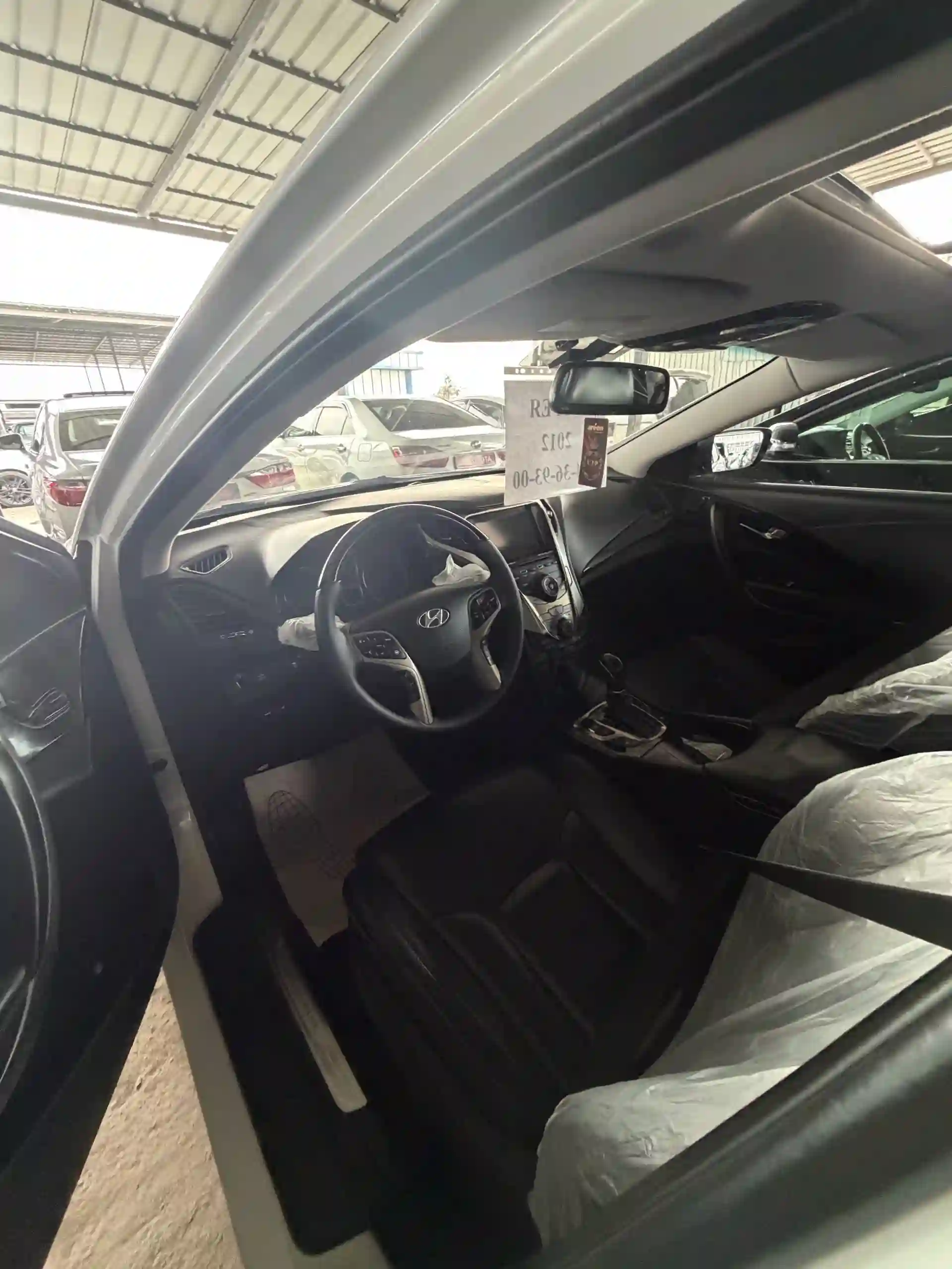 Hyundai Grandeur 2012