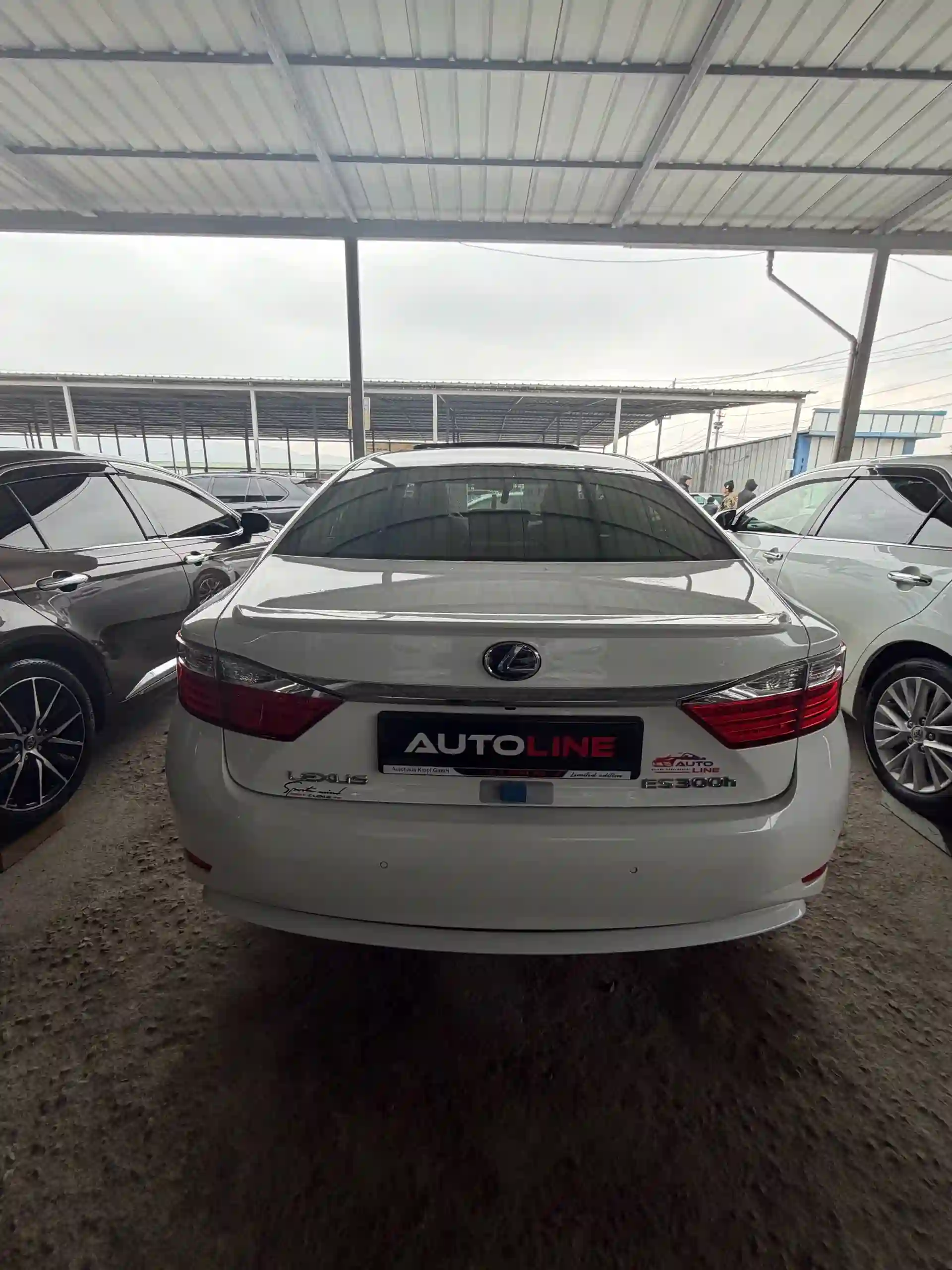 Lexus Es series 2015 — миниатюра 3