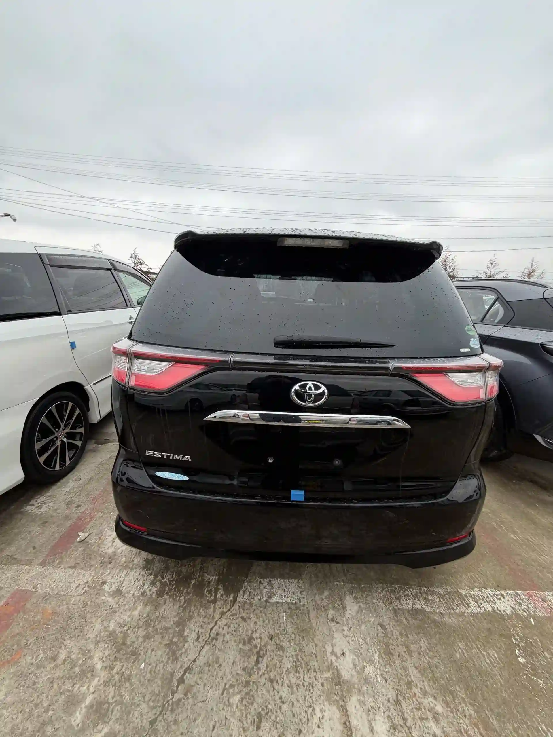 Toyota Estima 2016