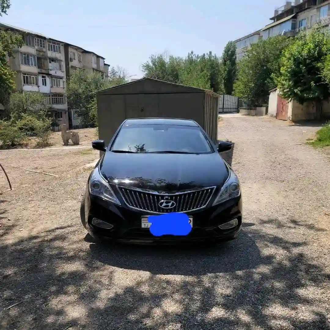 Hyundai Grandeur 2012