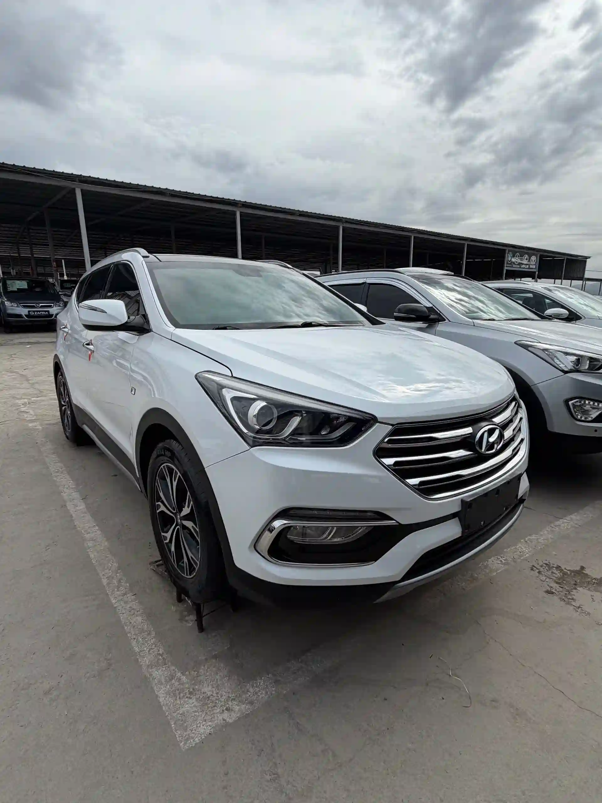 Hyundai Santa fe 2017 — миниатюра 2