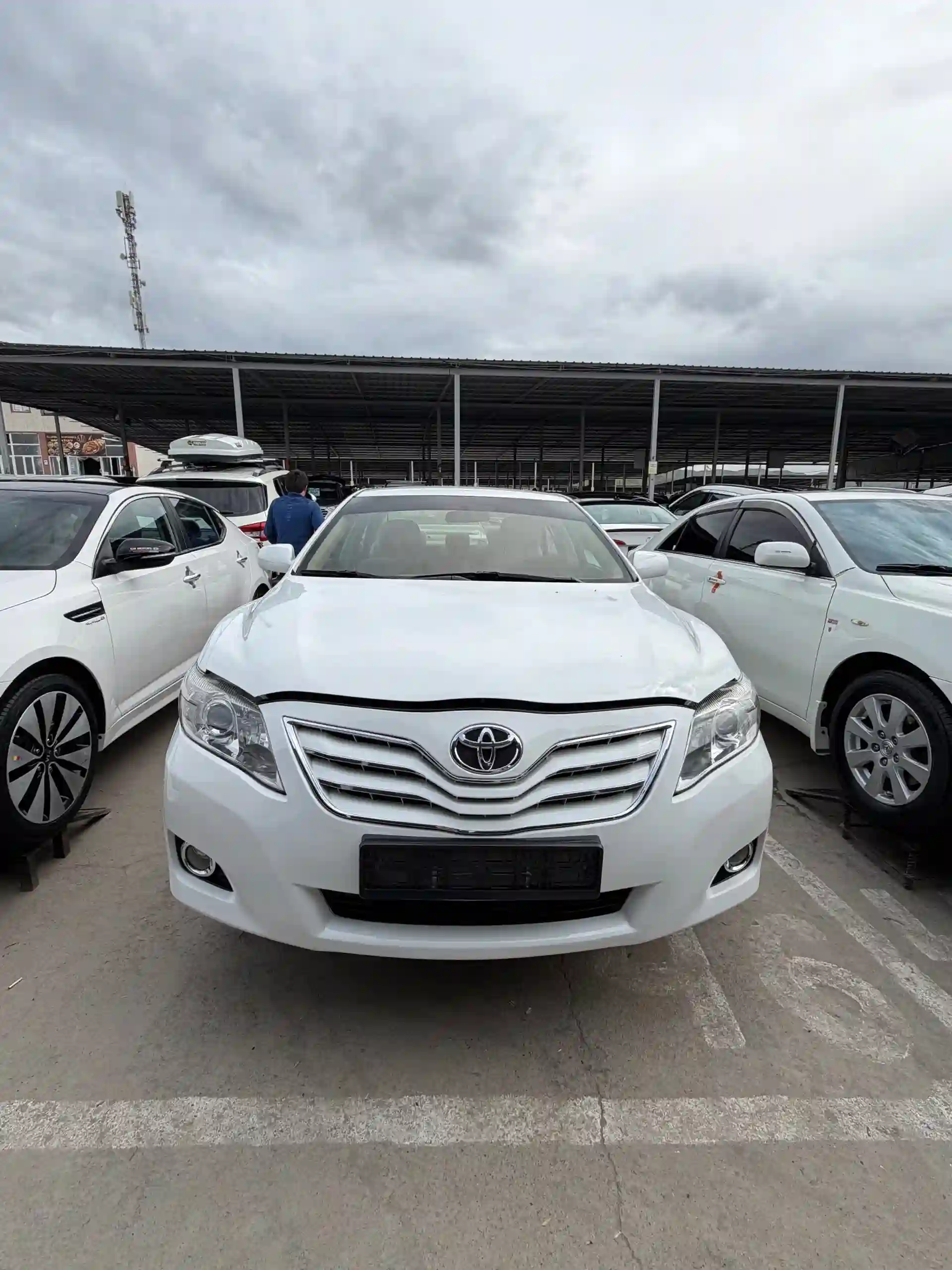 Toyota Camry 2011 — миниатюра 1