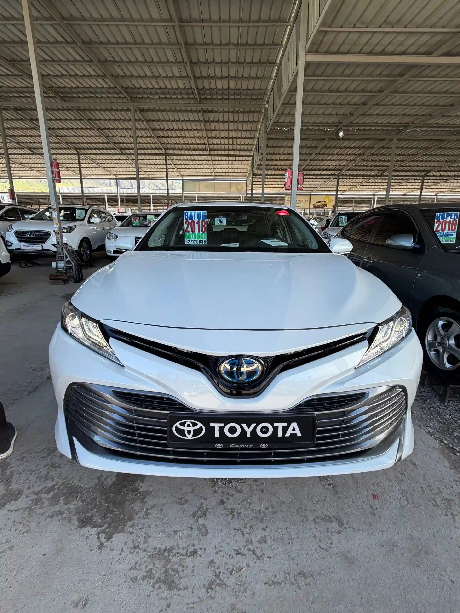 Toyota Camry 2018 — миниатюра 1