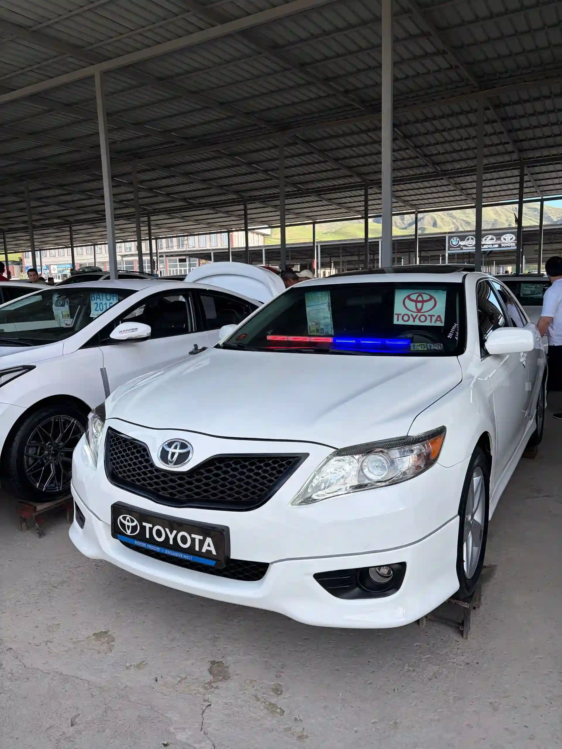 Toyota Camry 2011 — миниатюра 2