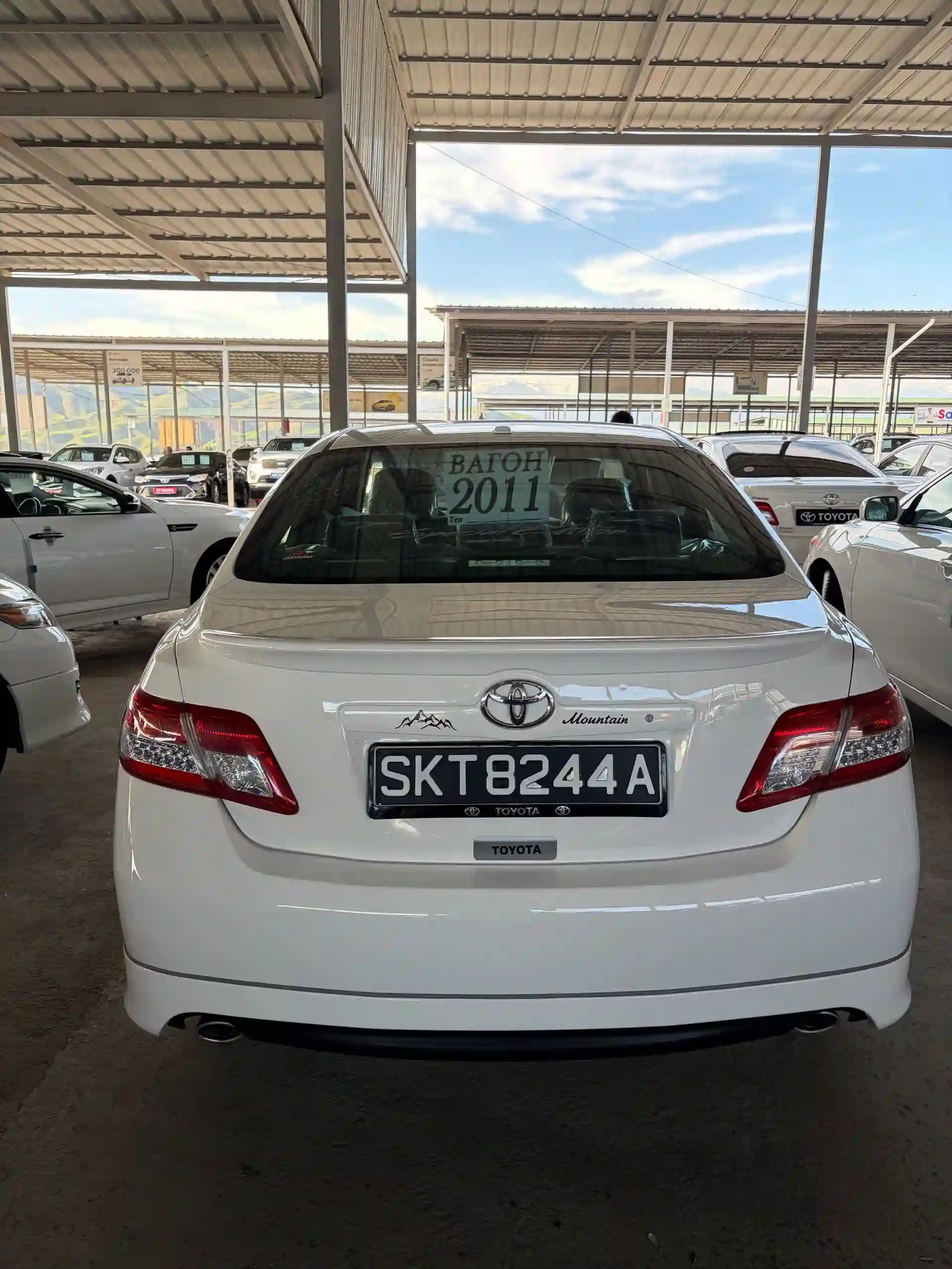 Toyota Camry 2011 — миниатюра 3