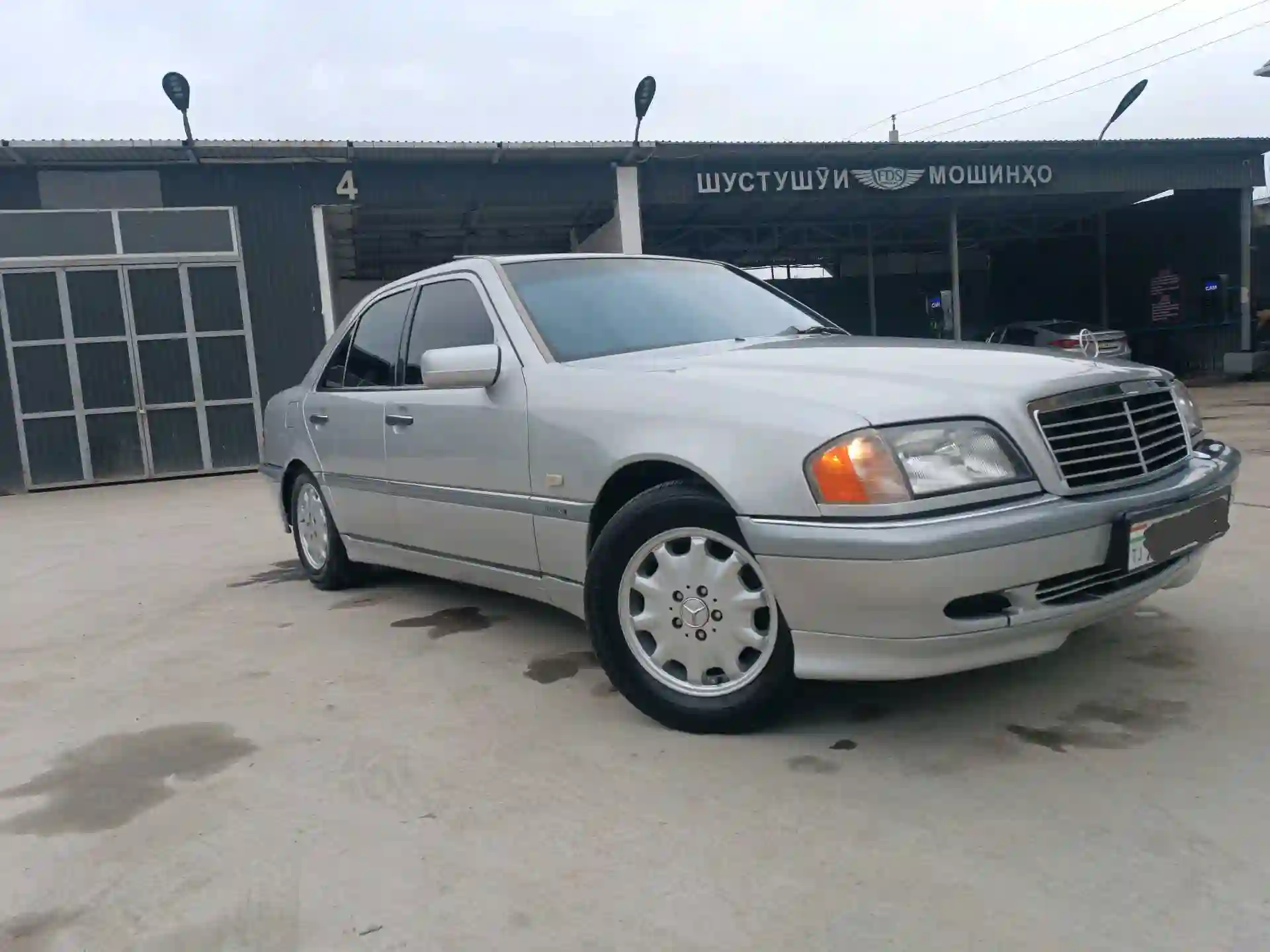 Mercedes-benz C class 1998
