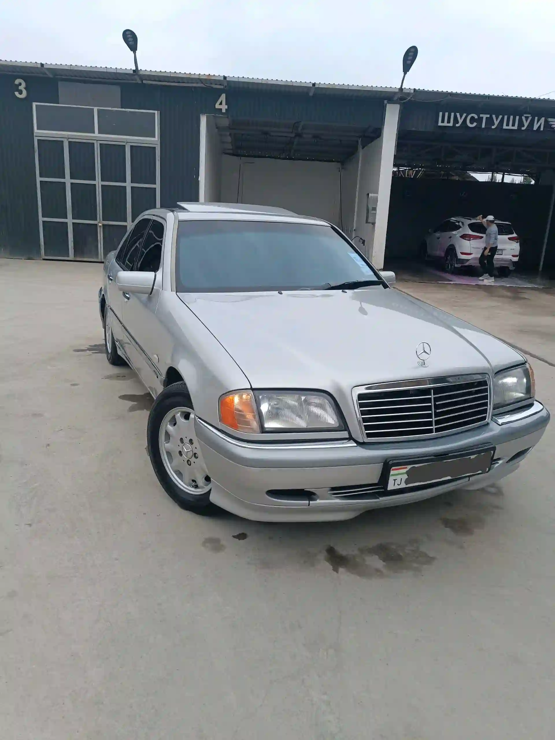 Mercedes-benz C class 1998